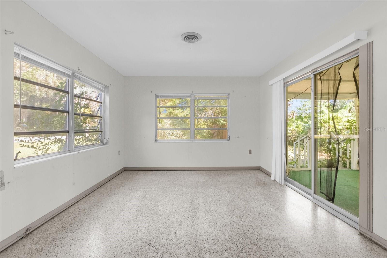 Image 9 of 32 For 5434 County Highway 484