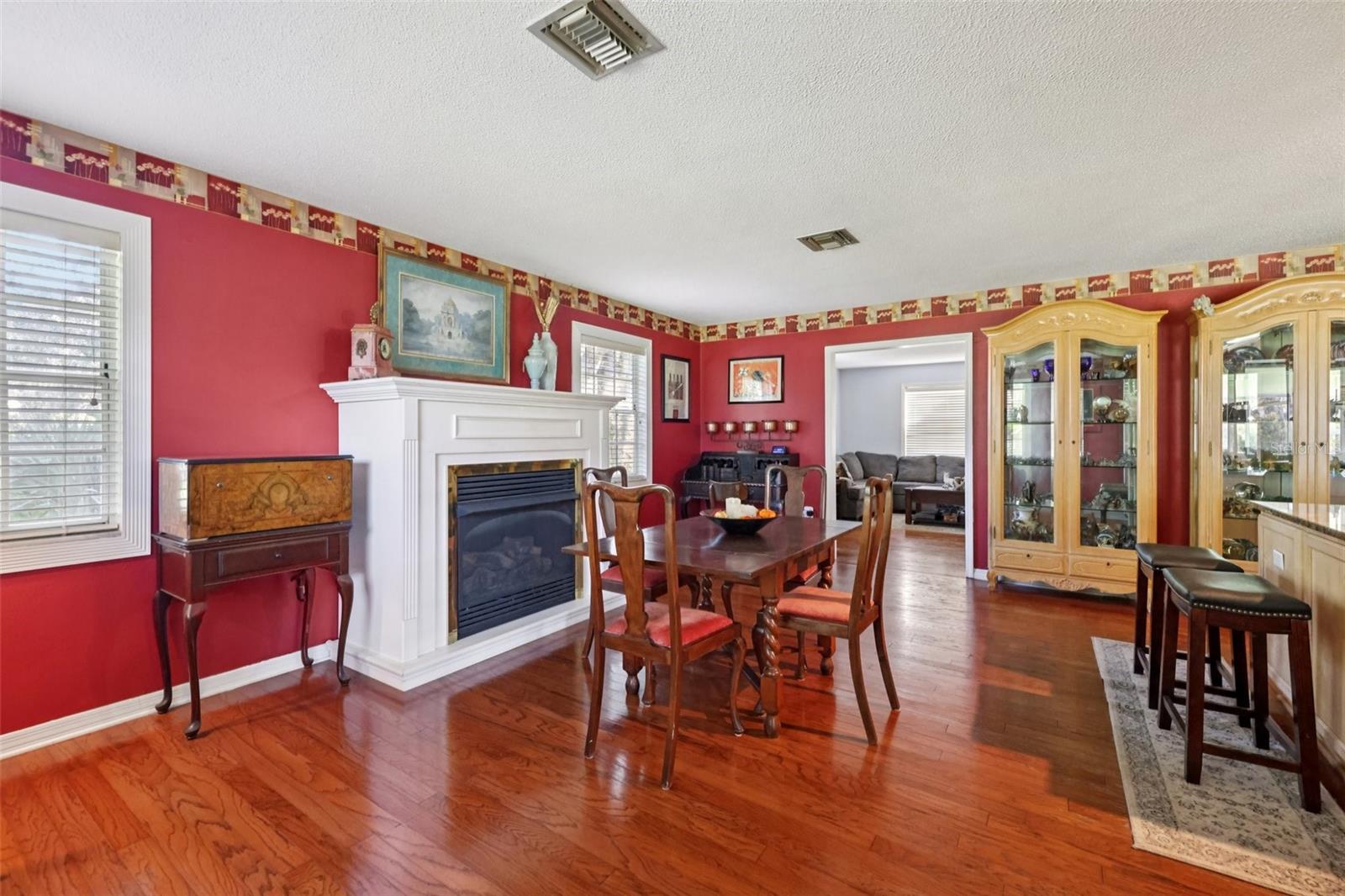 Image 11 of 69 For 1105 9th Street