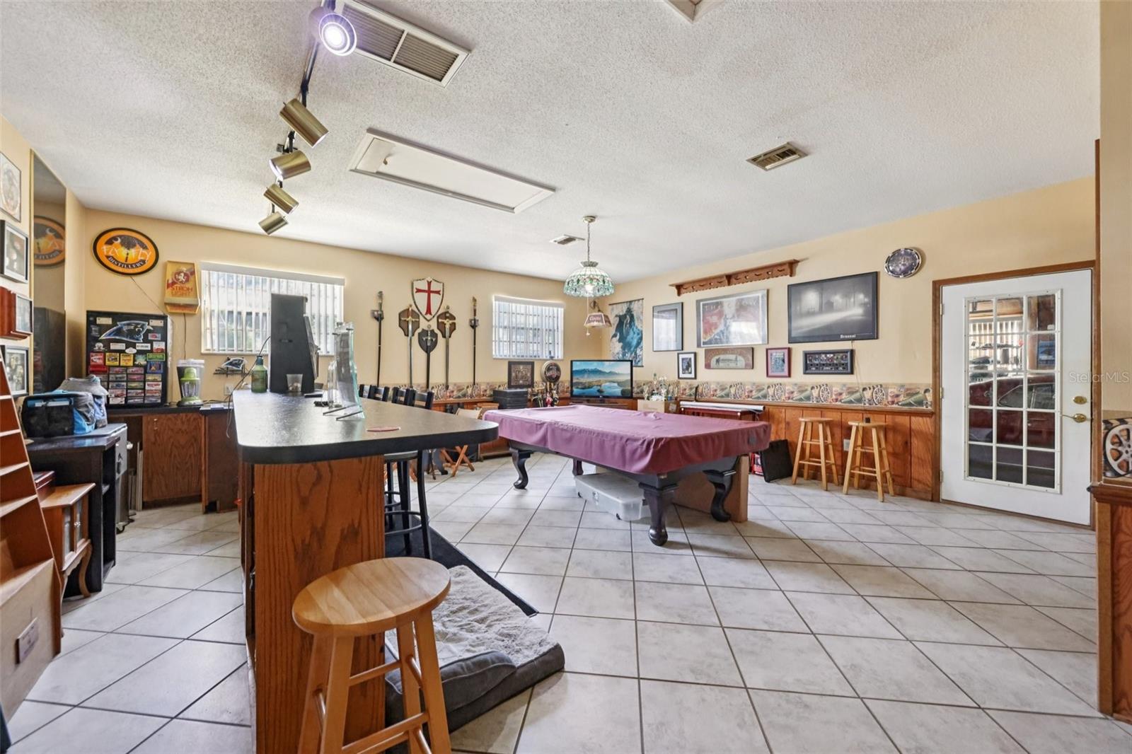 Image 24 of 69 For 1105 9th Street