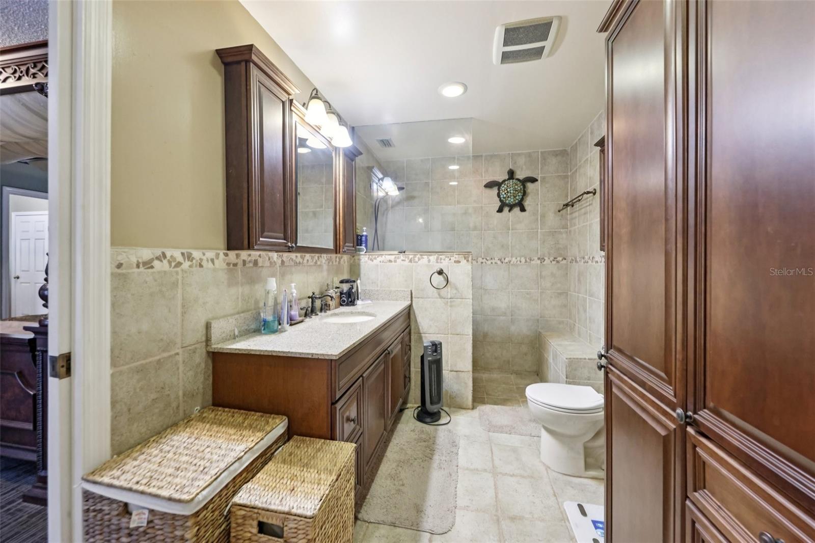 Image 30 of 69 For 1105 9th Street