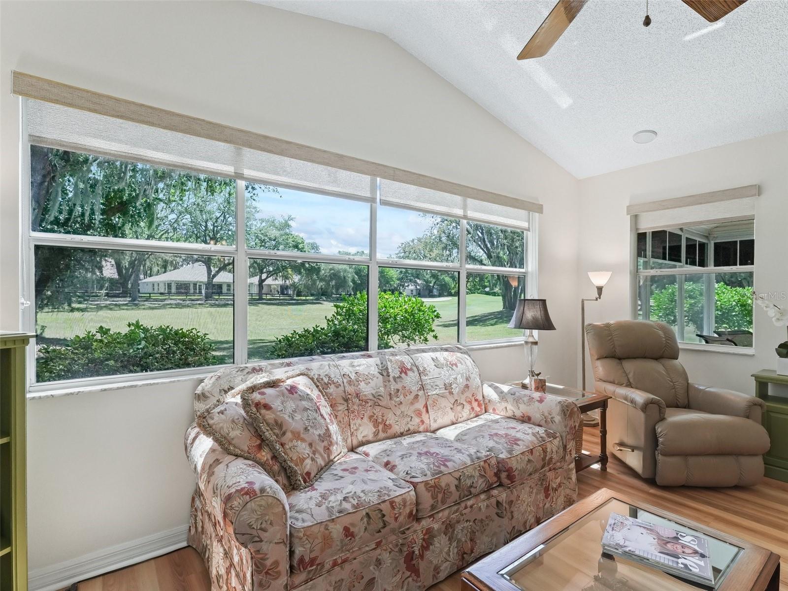 Image 17 of 49 For 511 Chula Vista Avenue