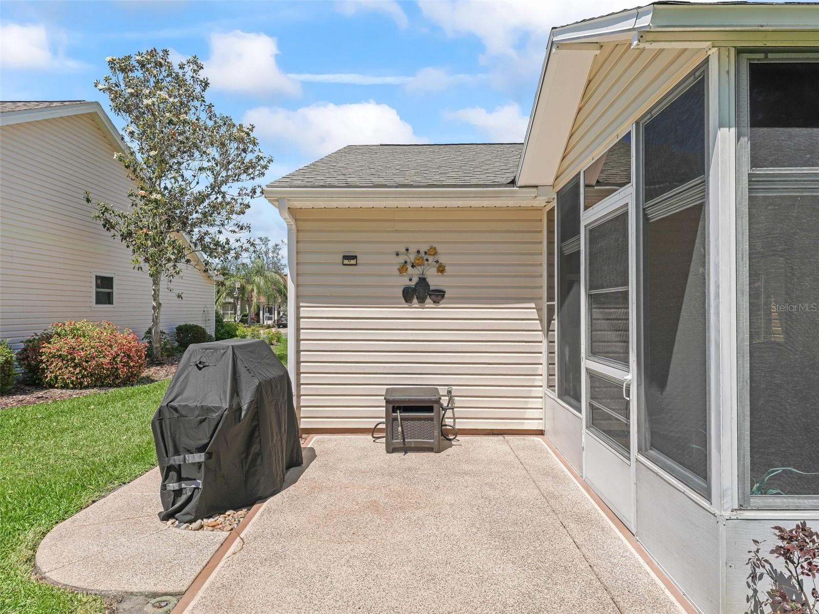 Image 22 of 49 For 511 Chula Vista Avenue