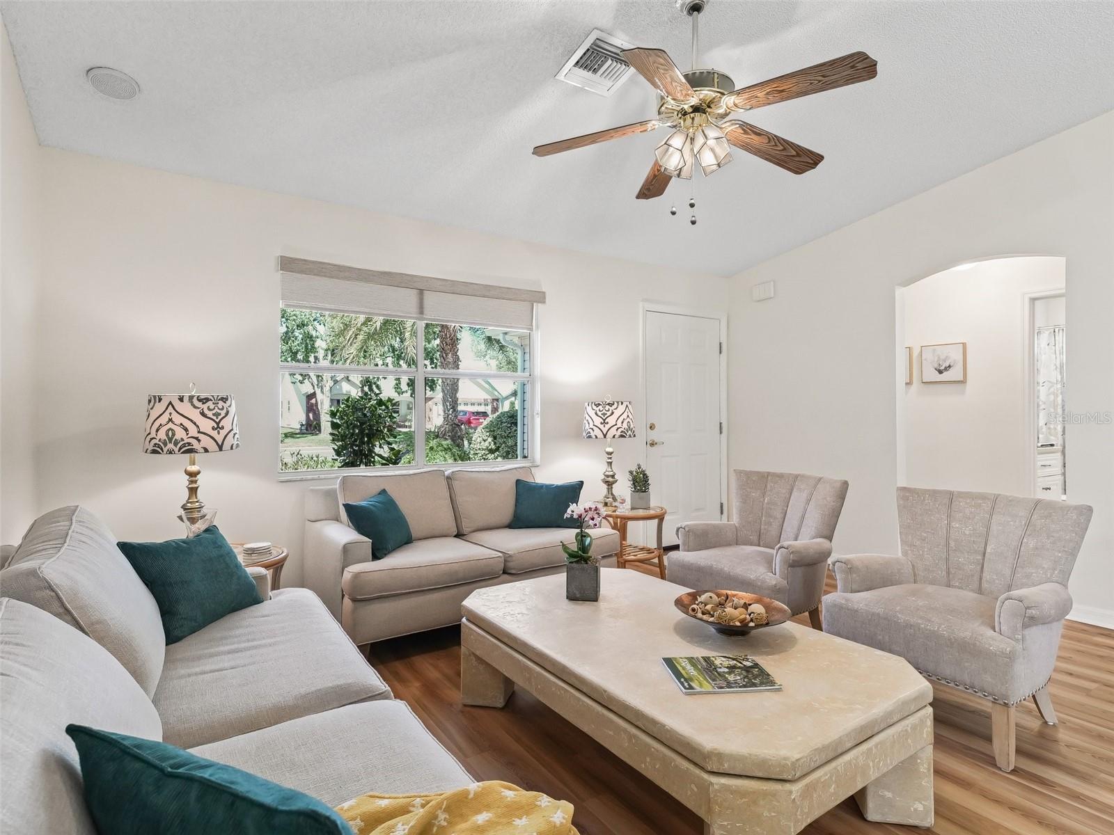 Image 7 of 49 For 511 Chula Vista Avenue