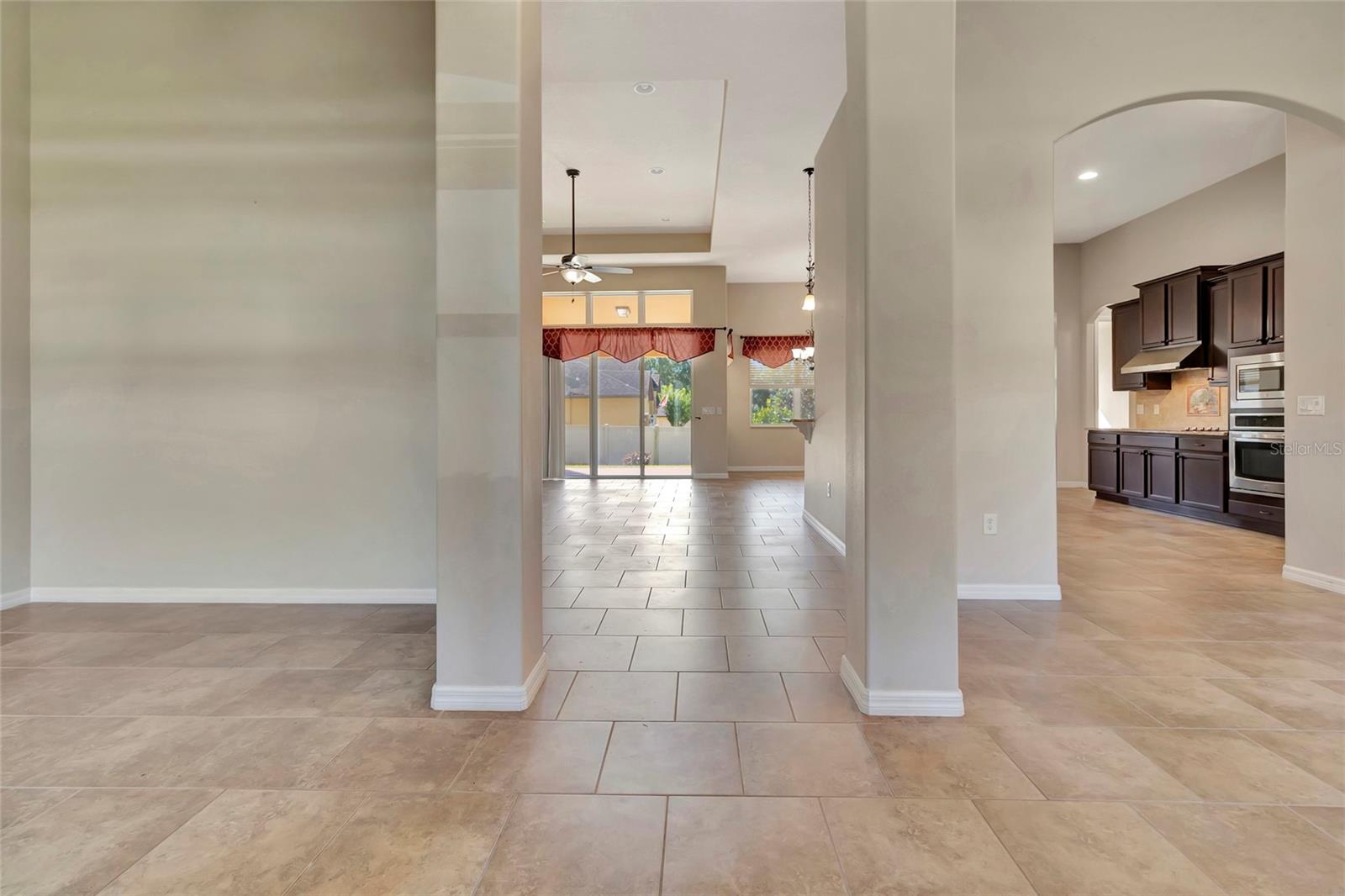 Image 15 of 53 For 10816 Wyandotte Drive