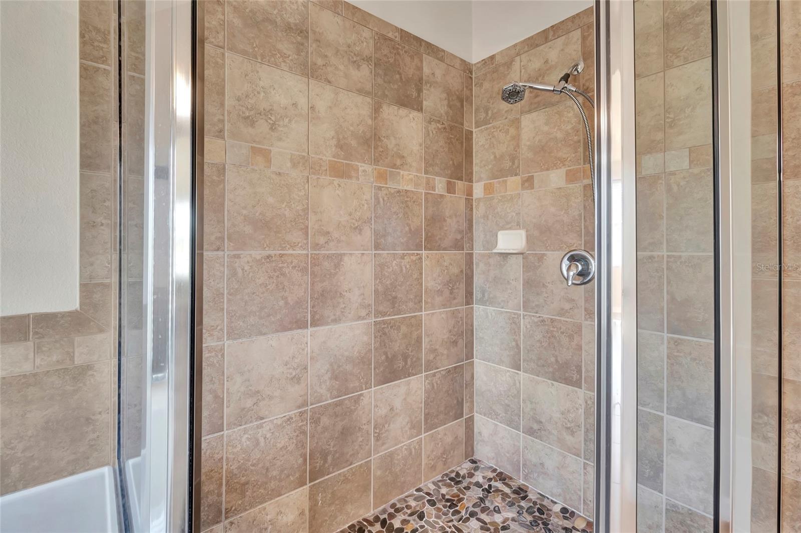 Image 19 of 53 For 10816 Wyandotte Drive