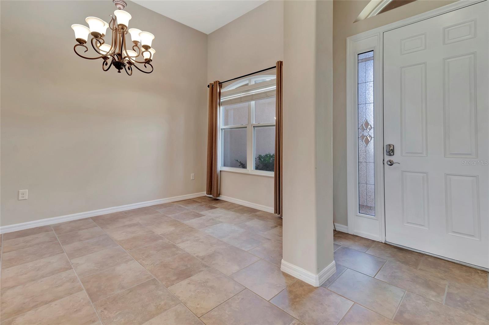 Image 25 of 53 For 10816 Wyandotte Drive