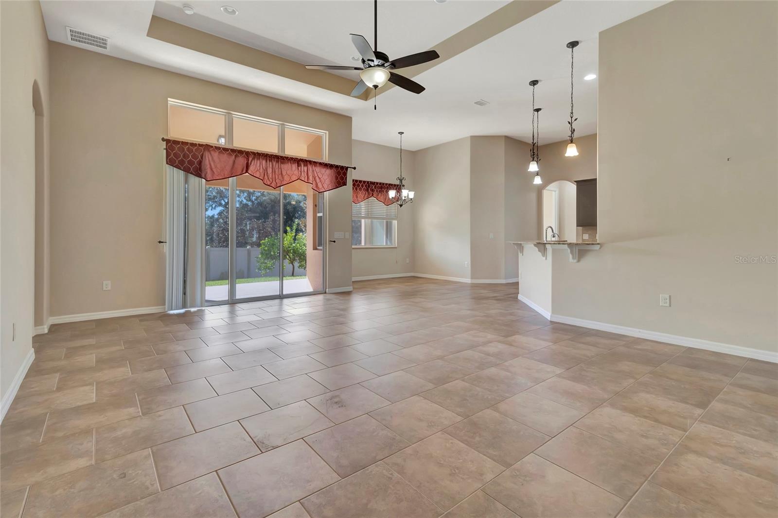 Image 27 of 53 For 10816 Wyandotte Drive