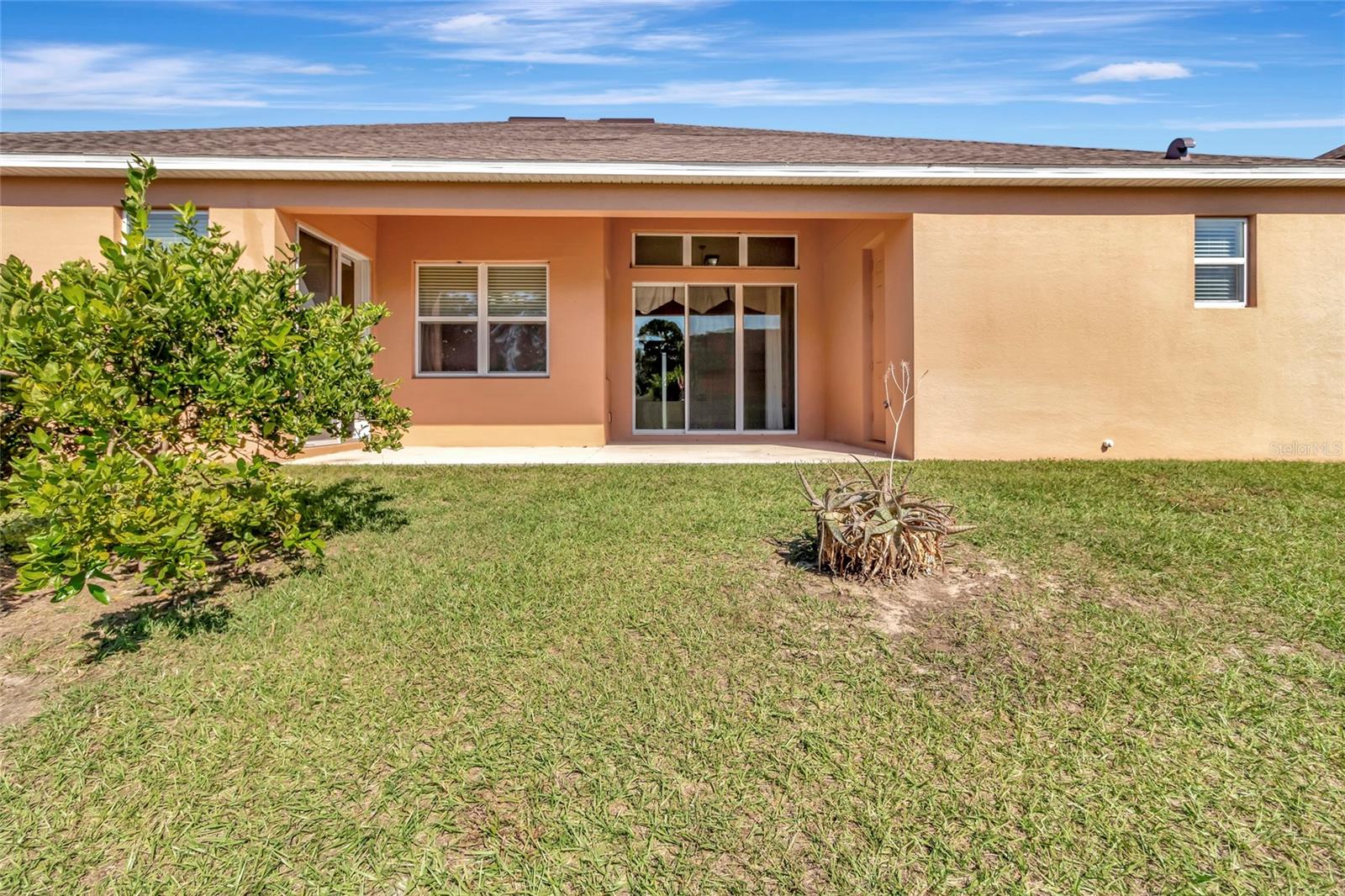 Image 38 of 53 For 10816 Wyandotte Drive