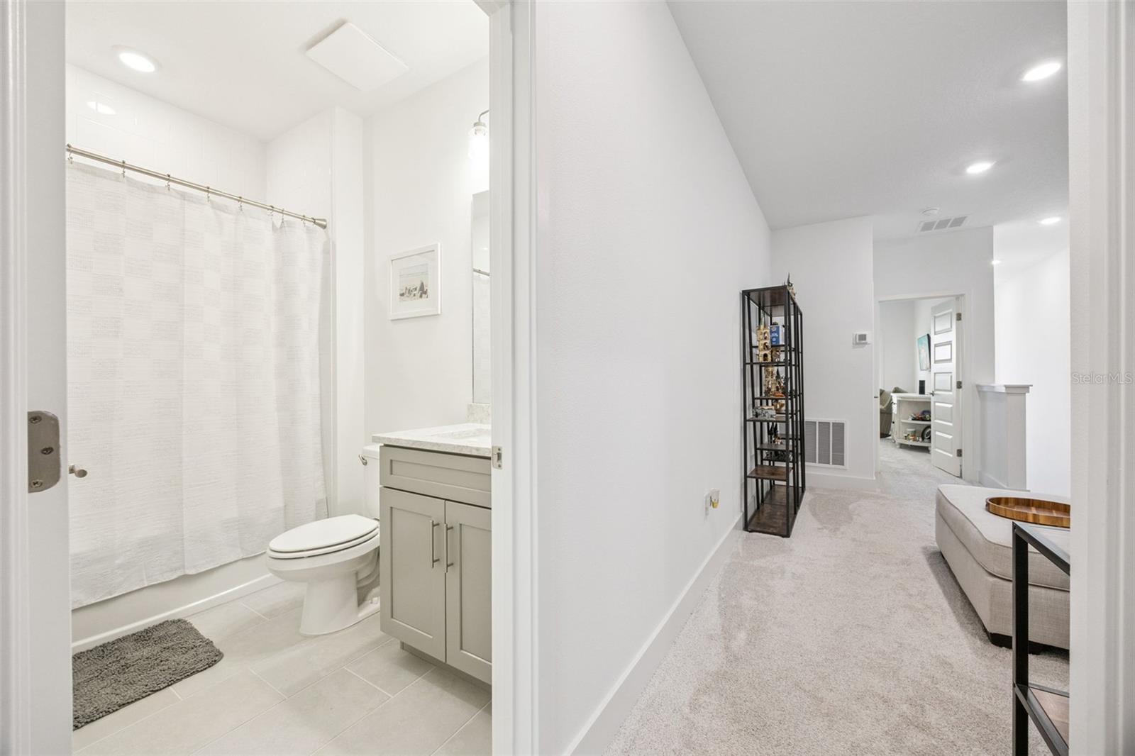 Image 31 of 59 For 14010 Scarlet Aster Alley