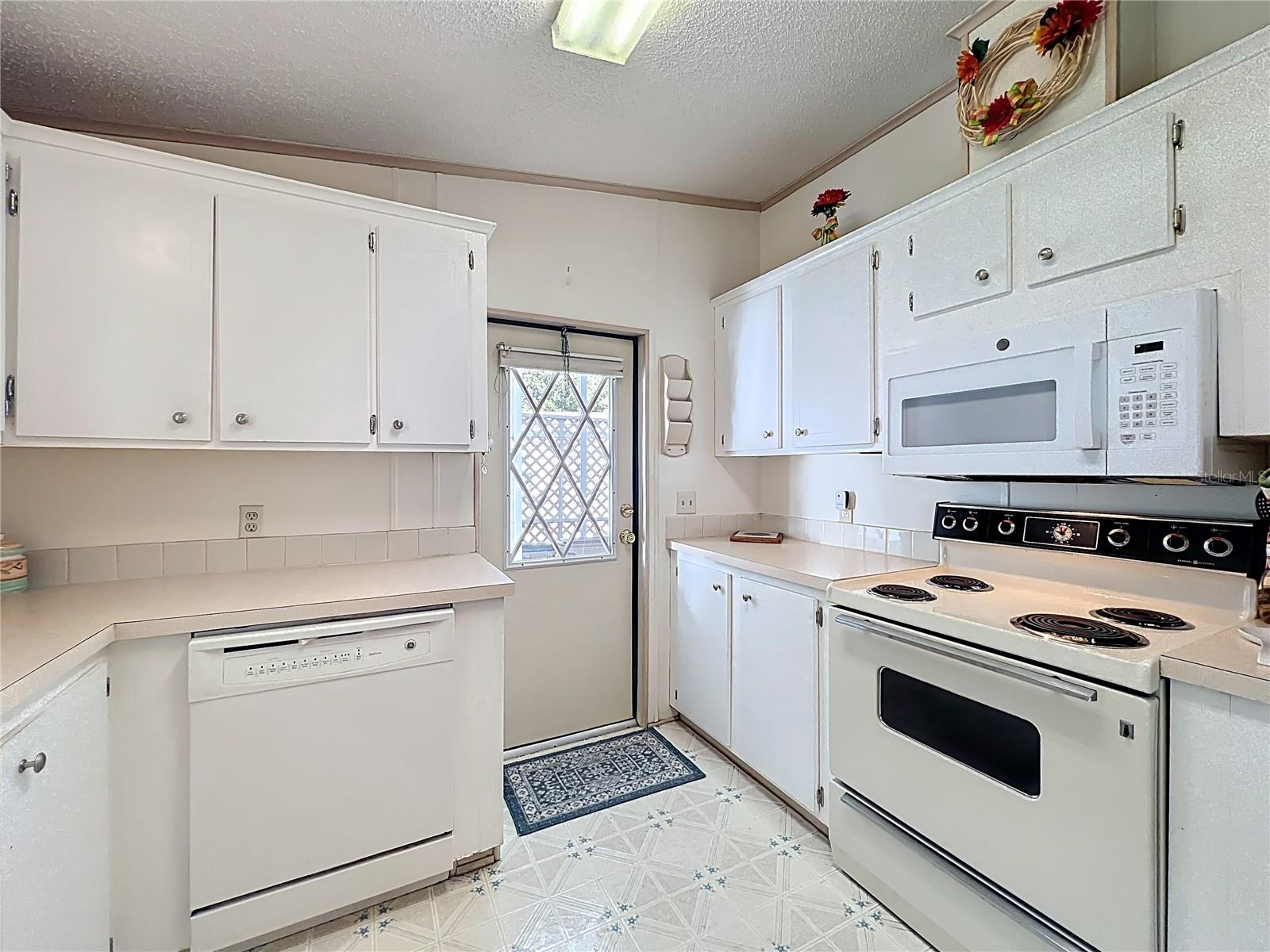 Image 18 of 45 For 25125 Bellevue