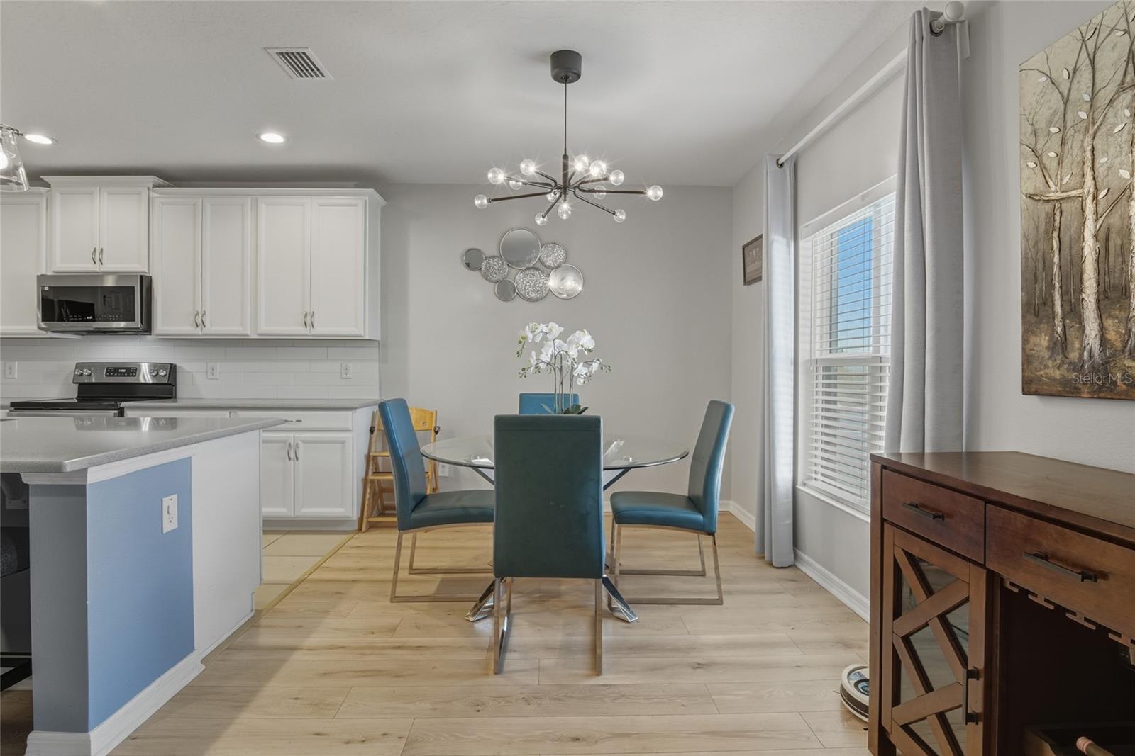 Image 13 of 51 For 209 Luxmore Road