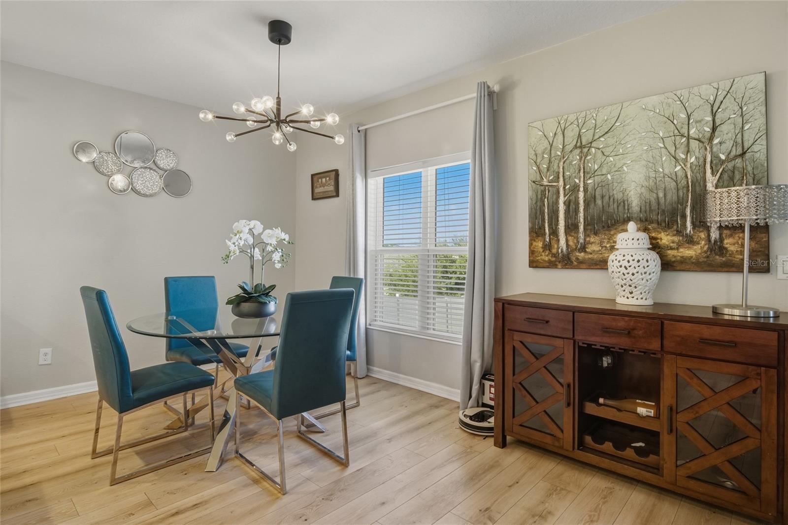 Image 14 of 51 For 209 Luxmore Road