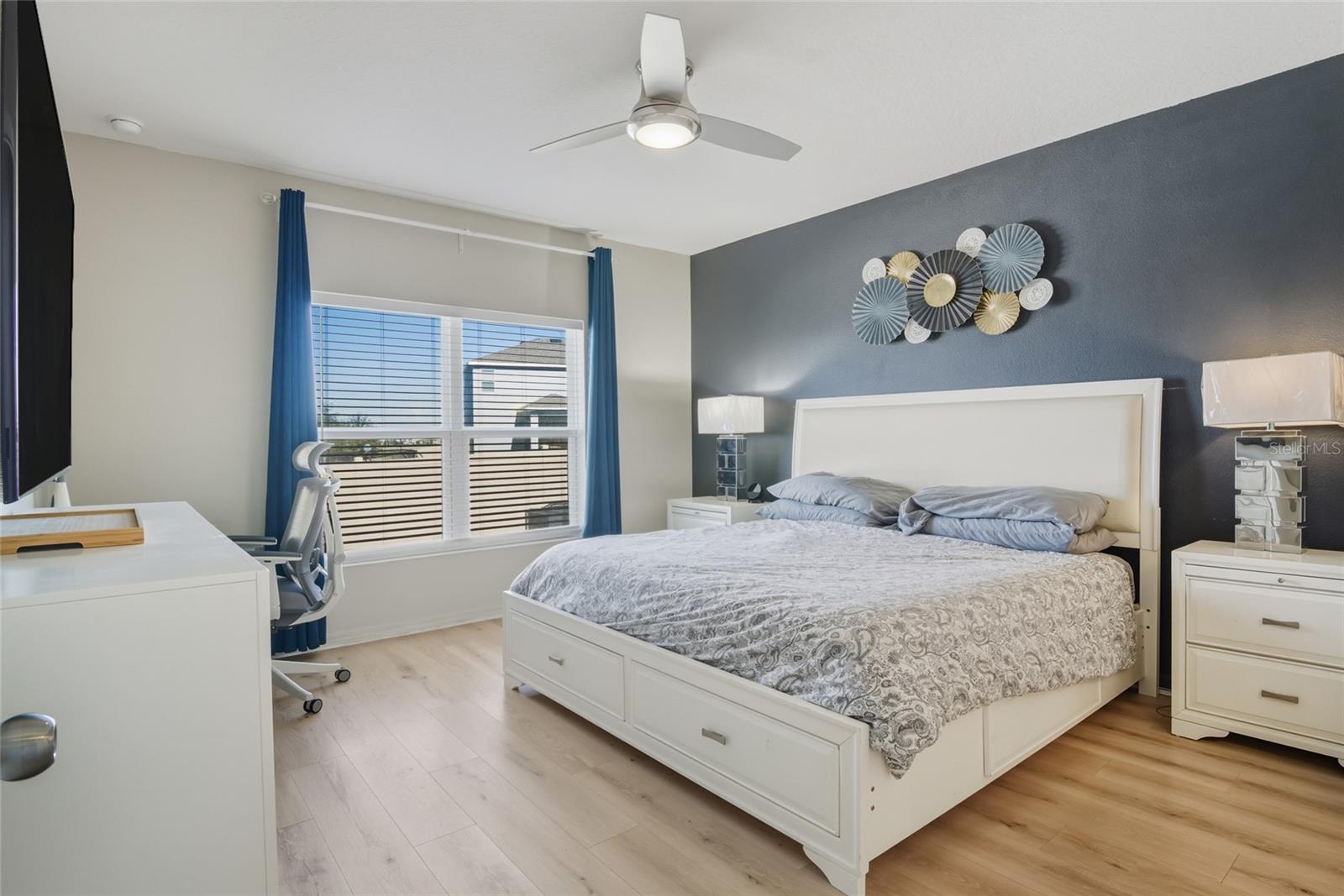 Image 17 of 51 For 209 Luxmore Road