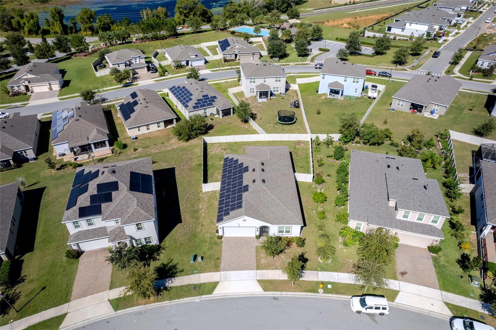 Image 33 of 51 For 209 Luxmore Road