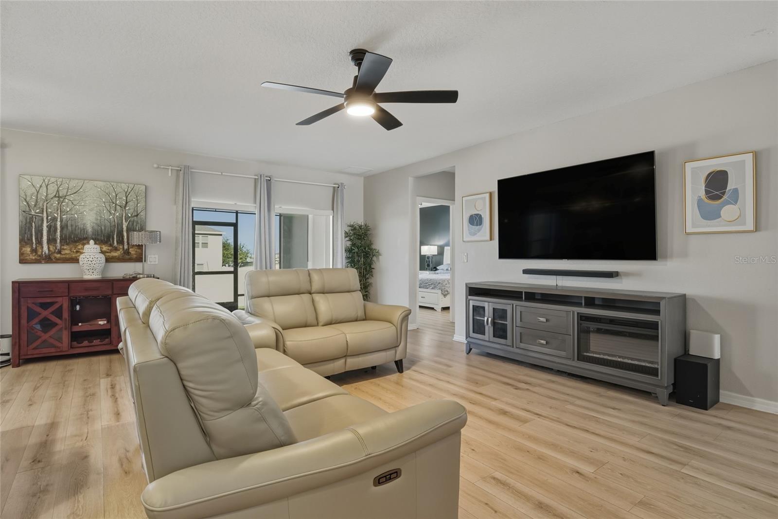 Image 7 of 51 For 209 Luxmore Road