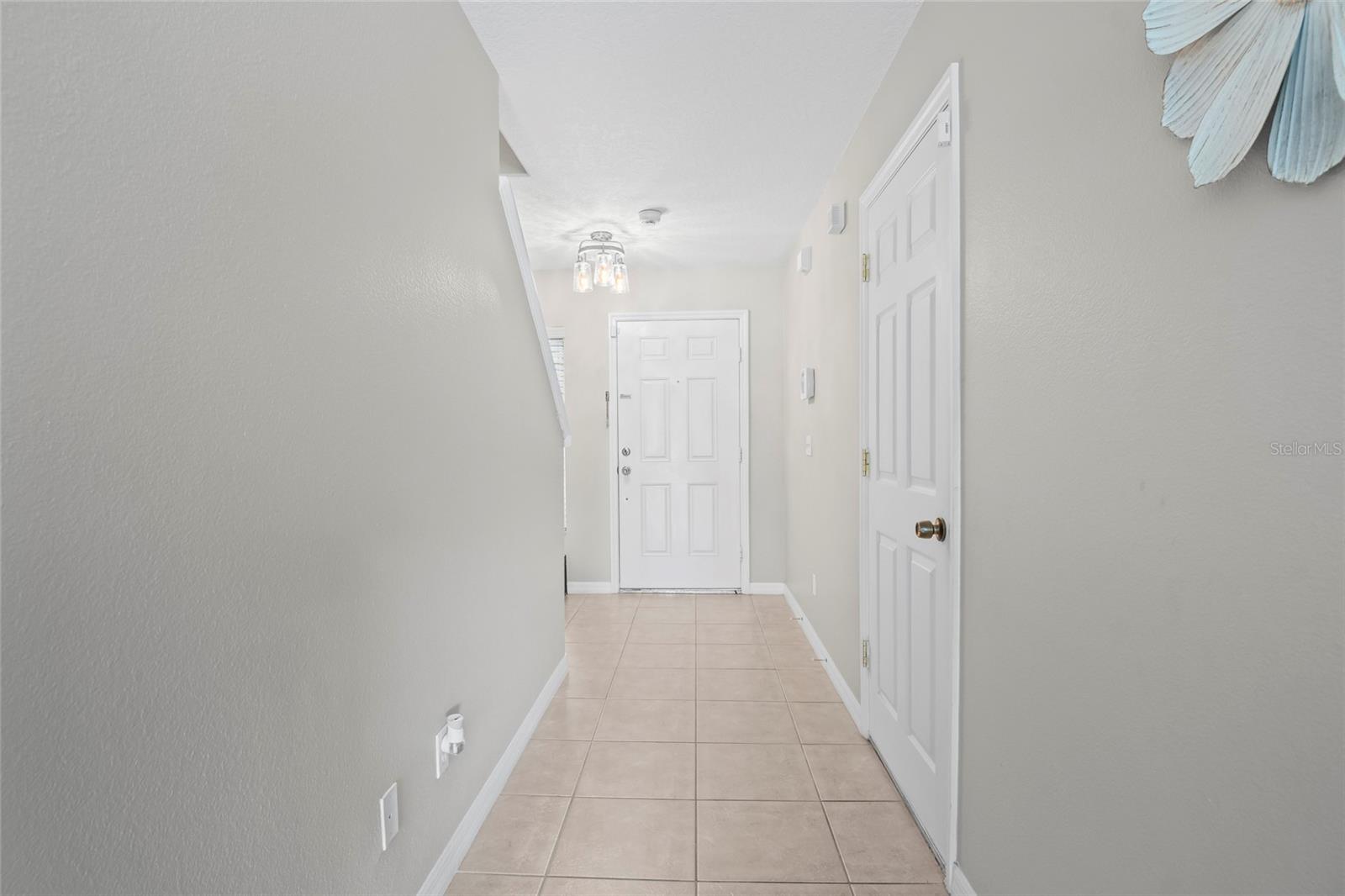 Image 12 of 47 For 528 Cresting Oak Circle 8