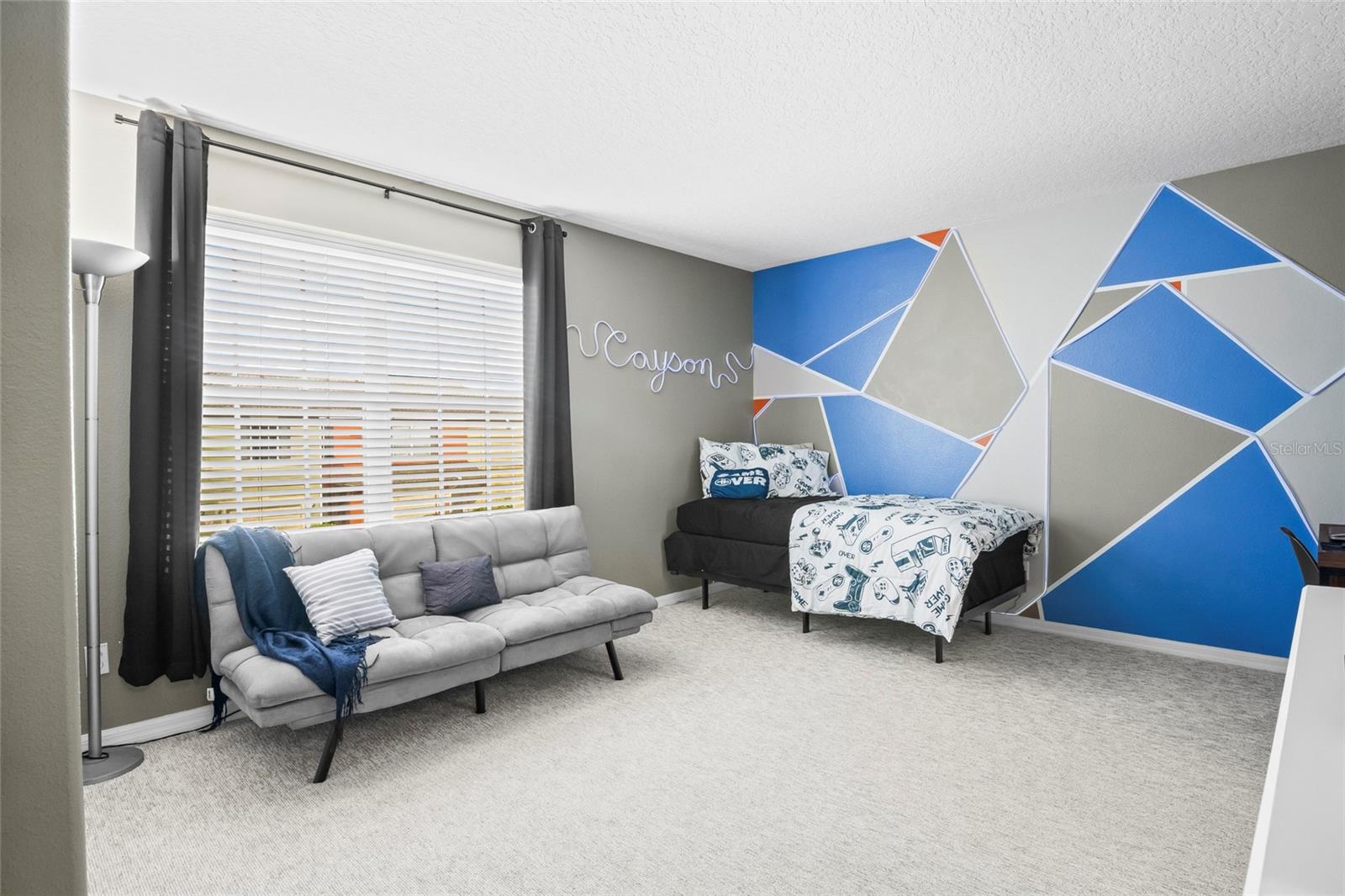 Image 20 of 47 For 528 Cresting Oak Circle 8