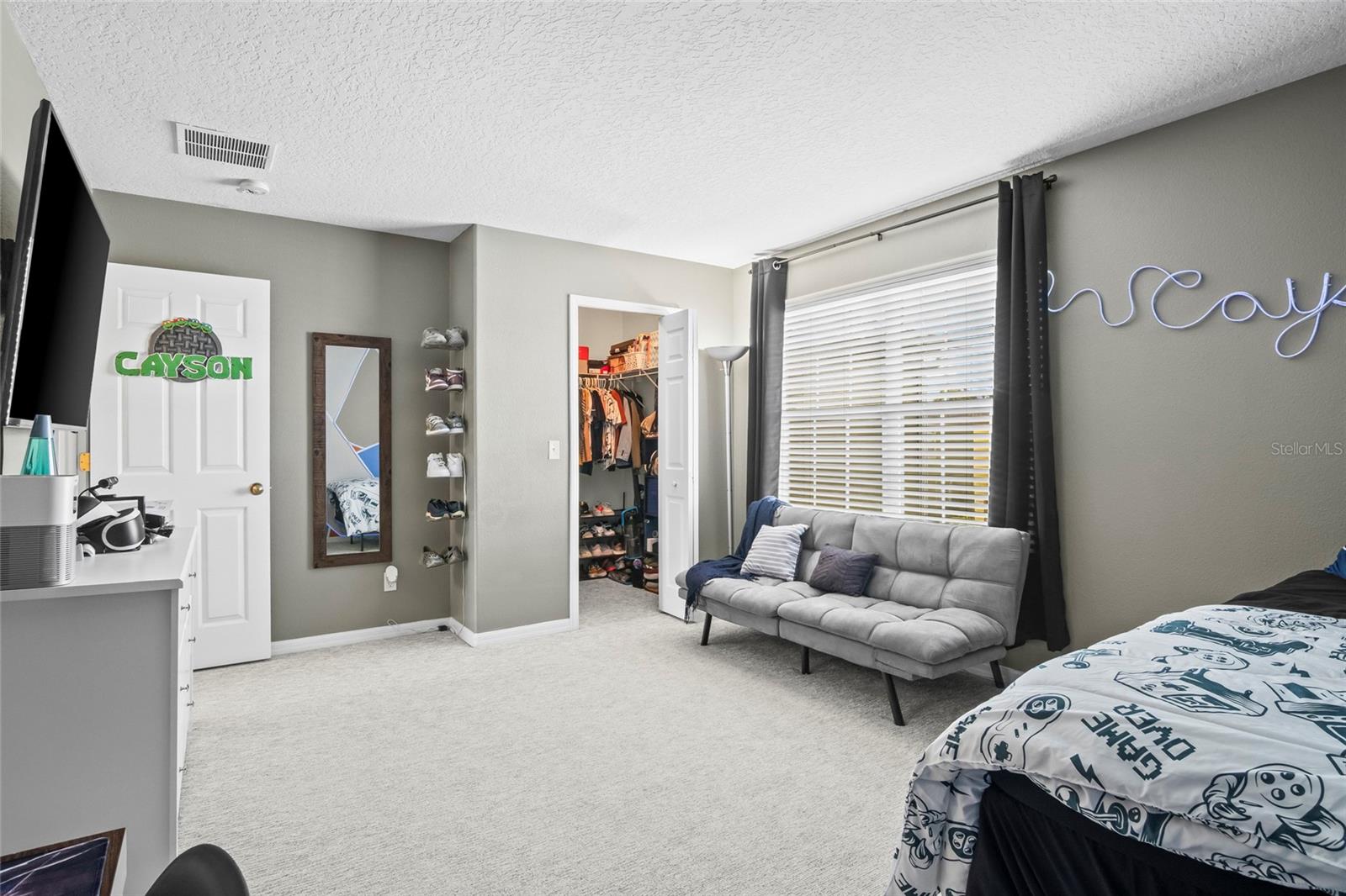 Image 21 of 47 For 528 Cresting Oak Circle 8