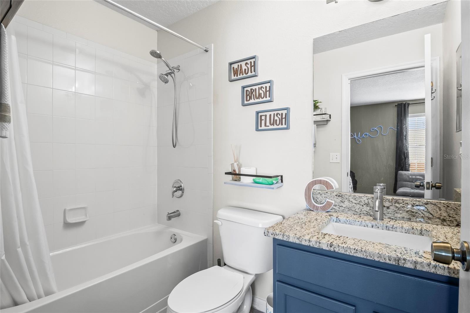 Image 22 of 47 For 528 Cresting Oak Circle 8