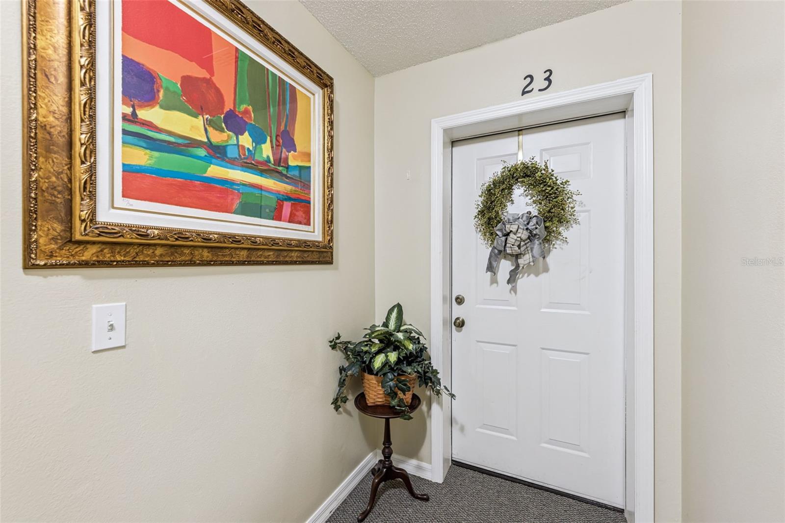 Image 20 of 22 For 1010 Loch Vail  1103