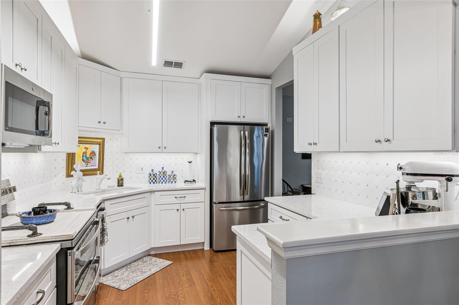 Image 5 of 22 For 1010 Loch Vail  1103