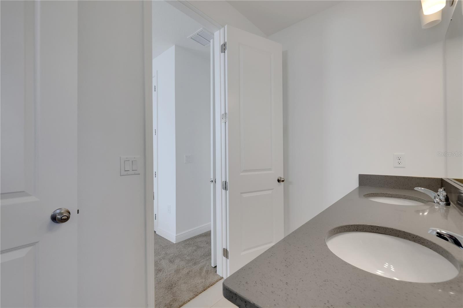 Image 27 of 50 For 9842 Peebles Street