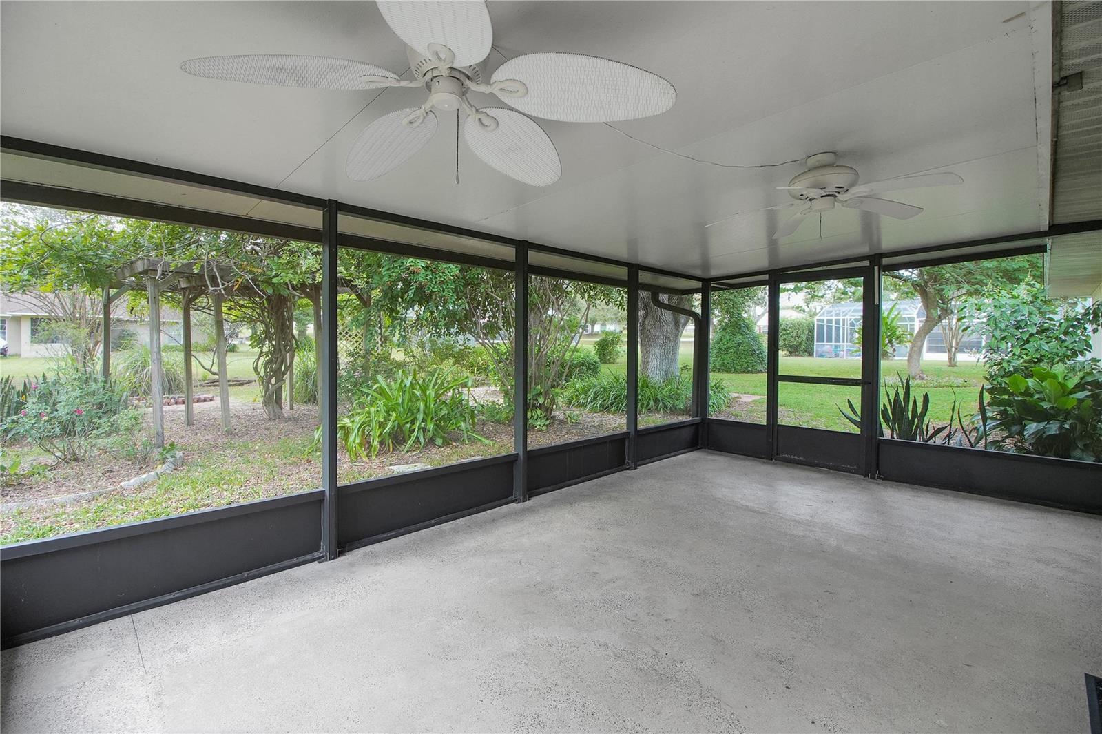 Image 11 of 39 For 36629 Francis Drive