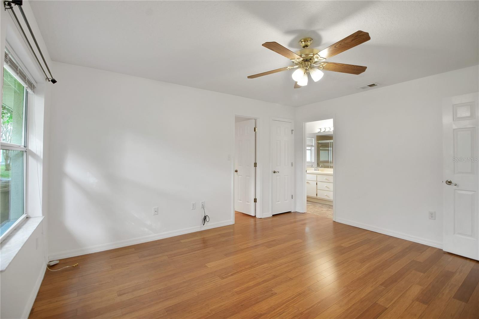 Image 19 of 39 For 36629 Francis Drive