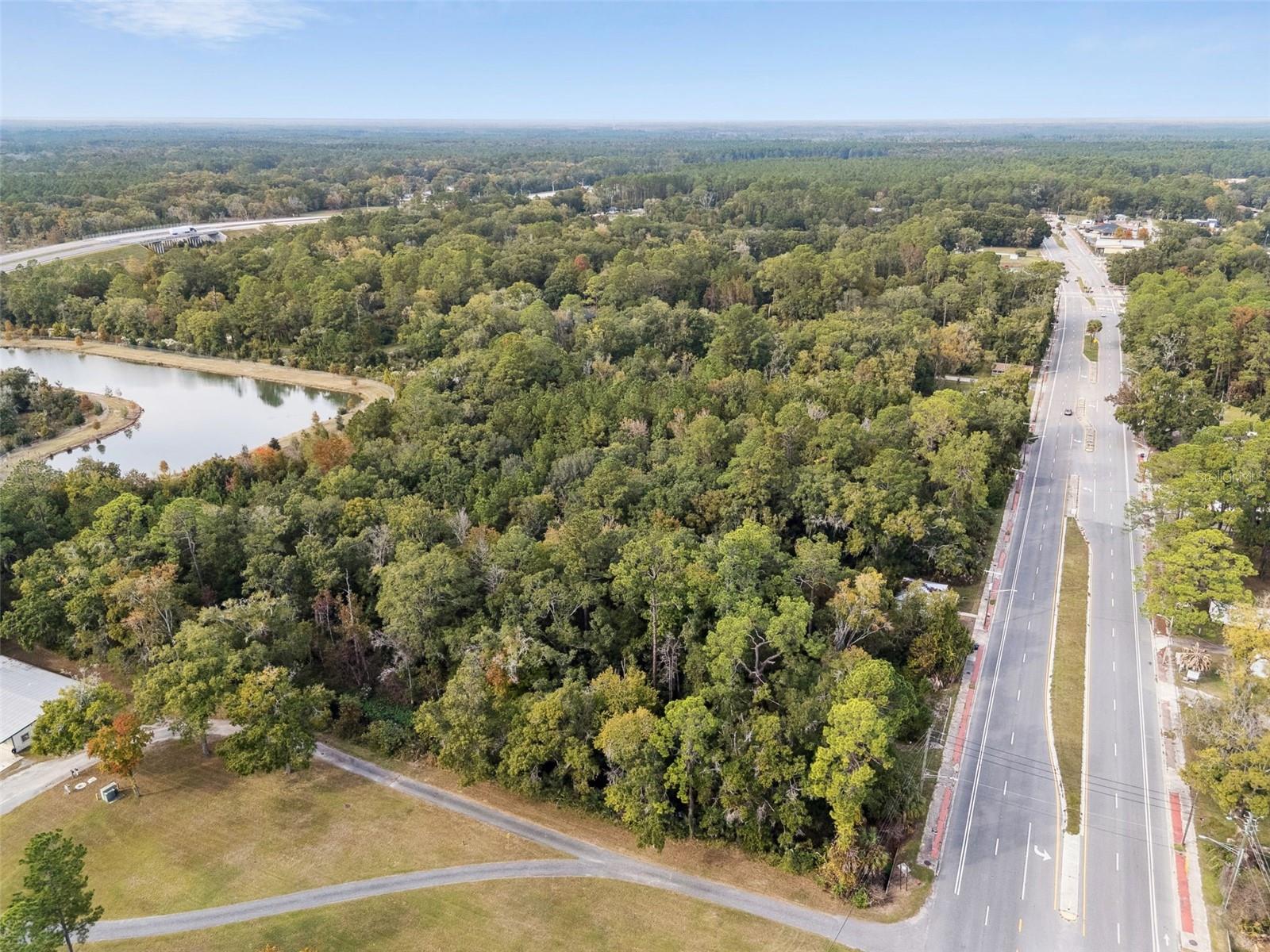 Image 4 of 18 For 660 Us Highway 301 S