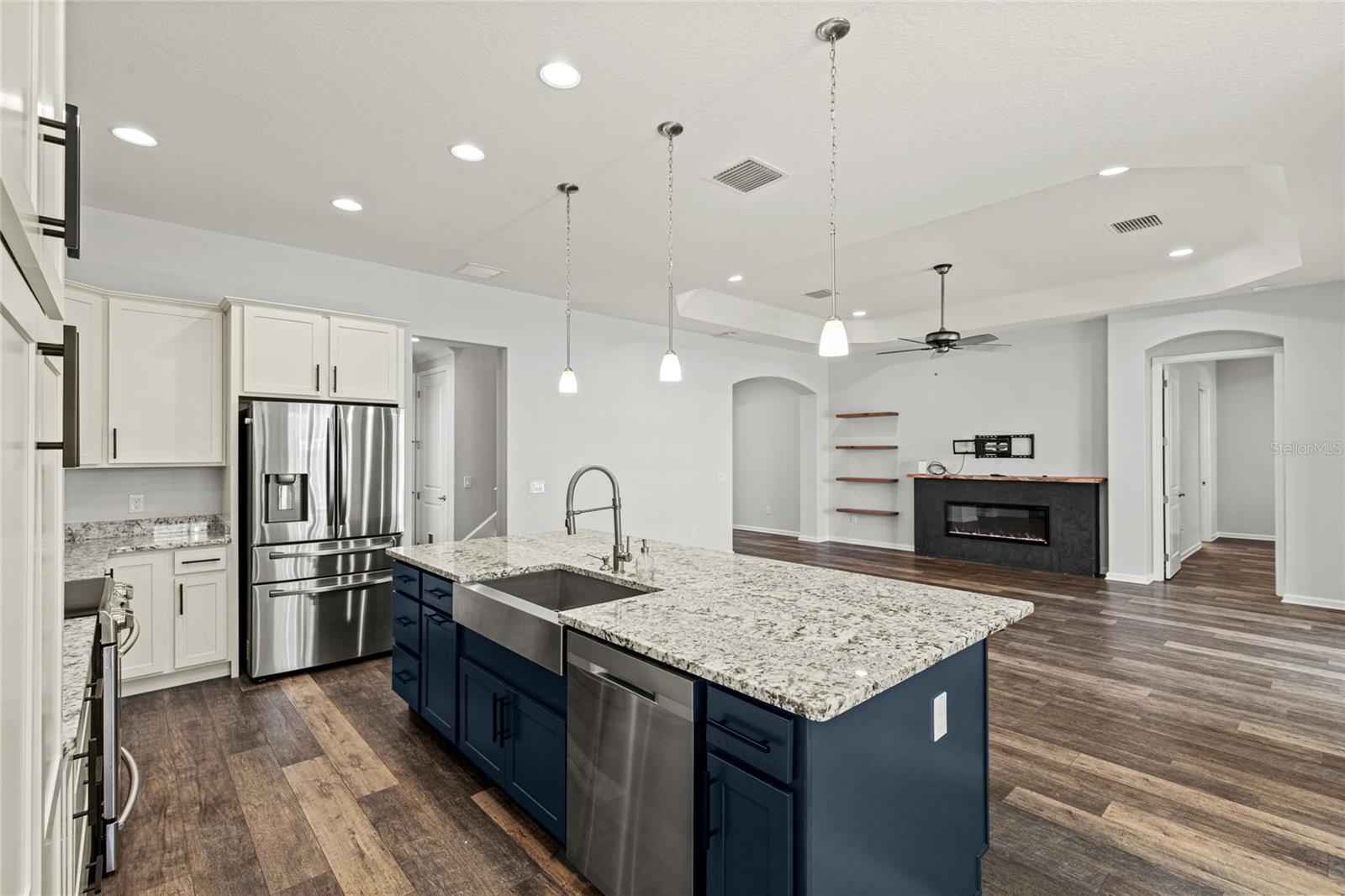 Image 18 of 44 For 11202 Roz Way