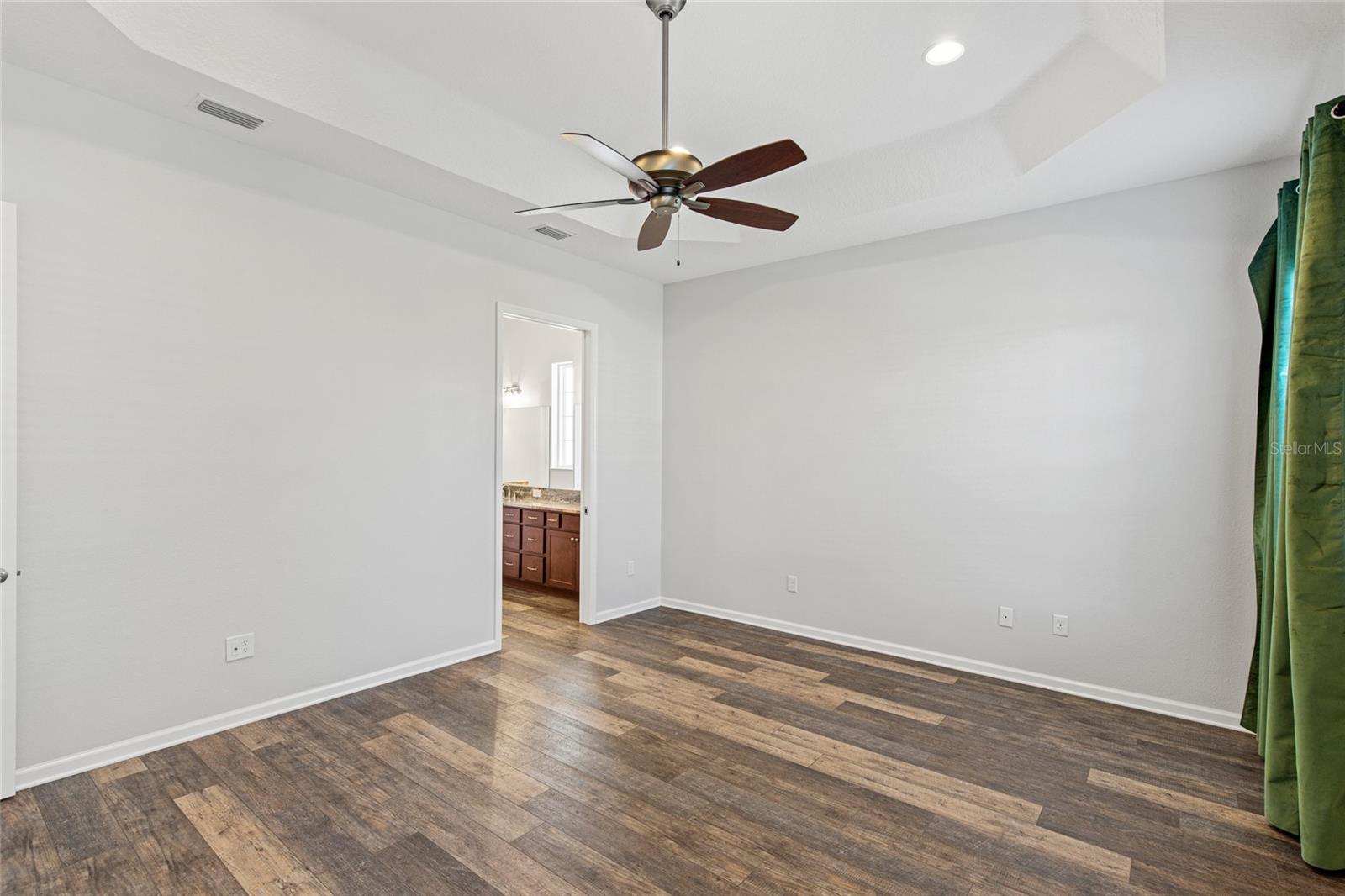 Image 22 of 44 For 11202 Roz Way