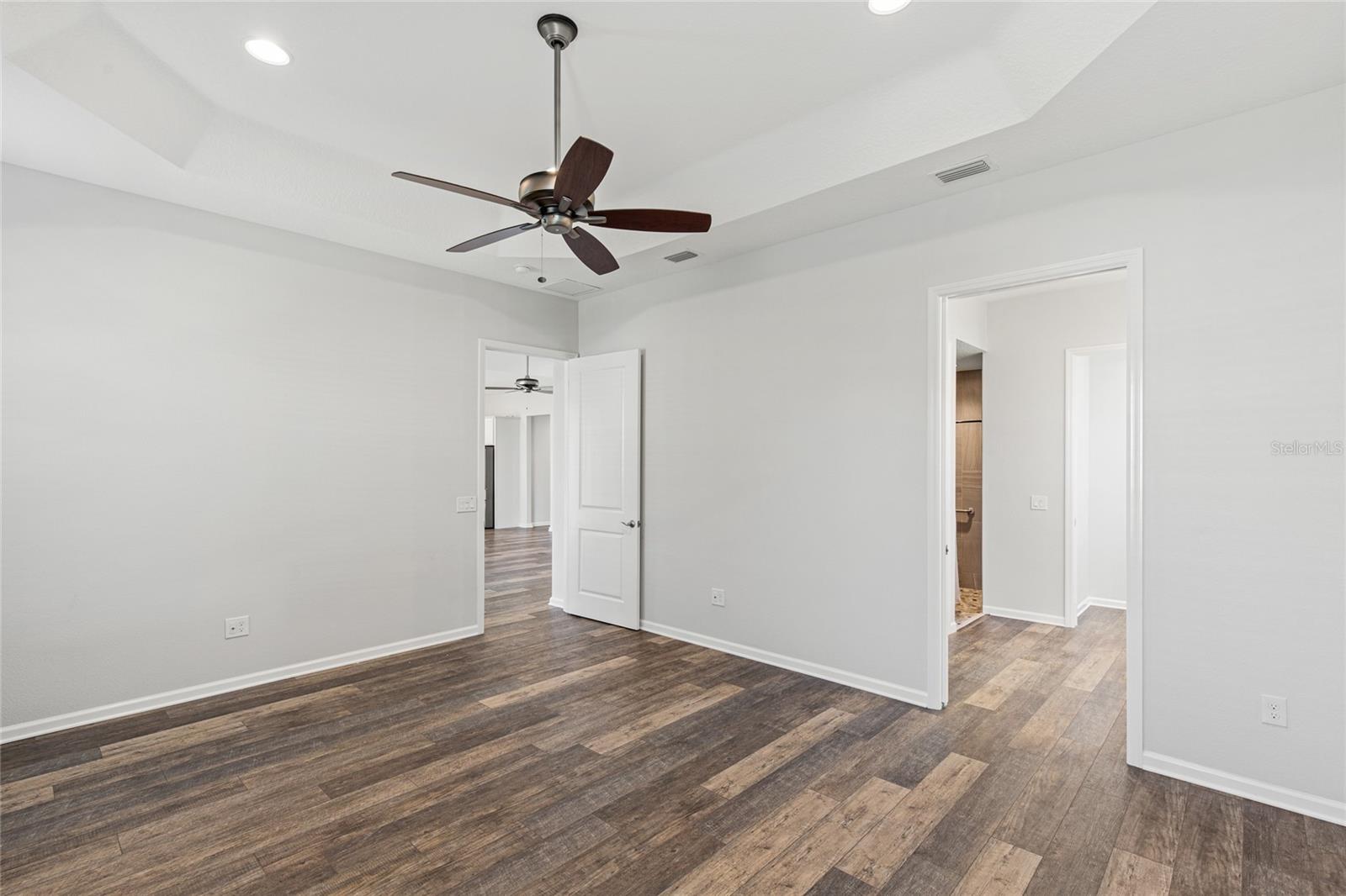 Image 23 of 44 For 11202 Roz Way