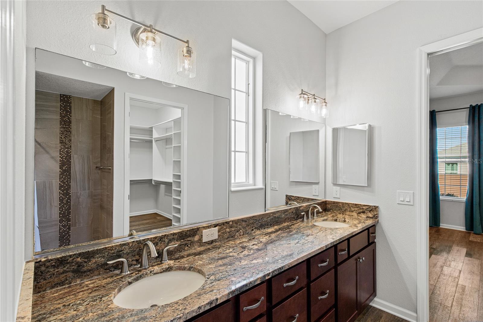 Image 25 of 44 For 11202 Roz Way