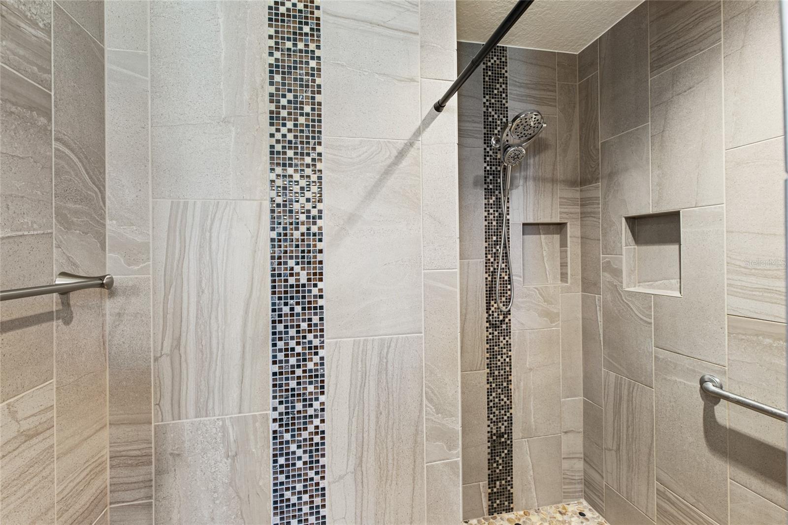 Image 26 of 44 For 11202 Roz Way