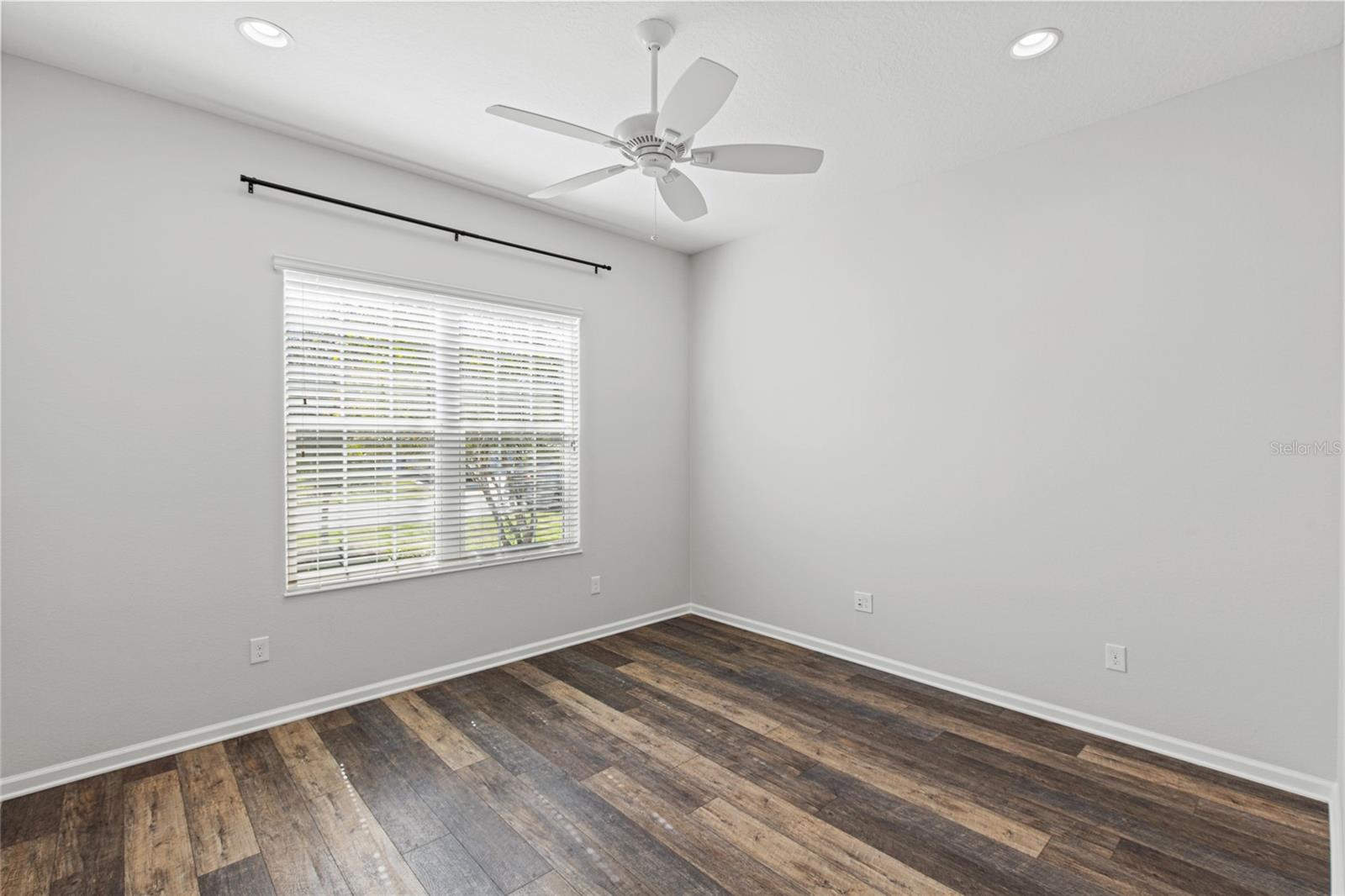 Image 28 of 44 For 11202 Roz Way