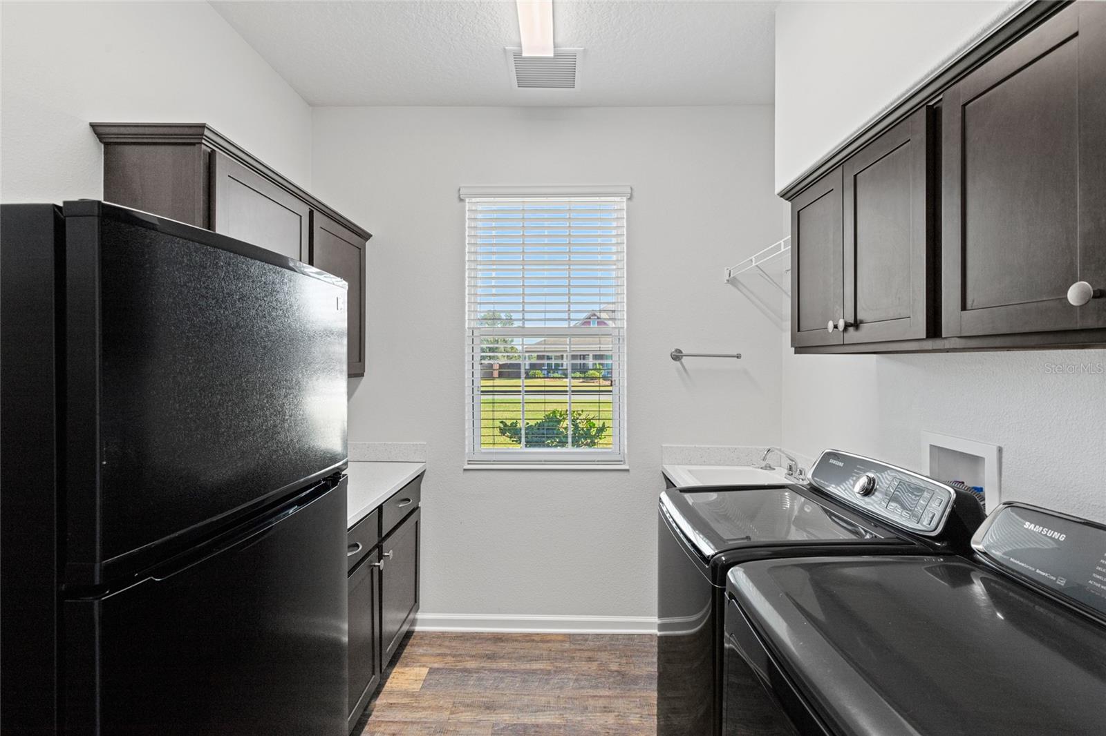 Image 37 of 44 For 11202 Roz Way