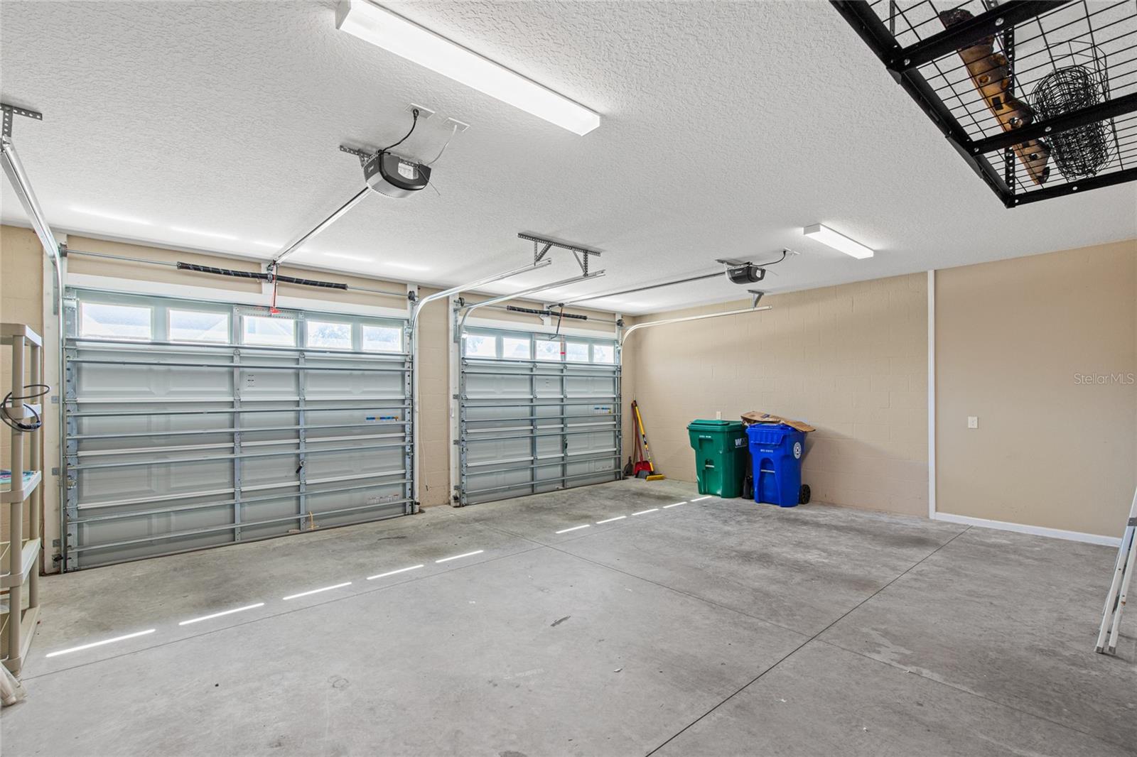 Image 38 of 44 For 11202 Roz Way