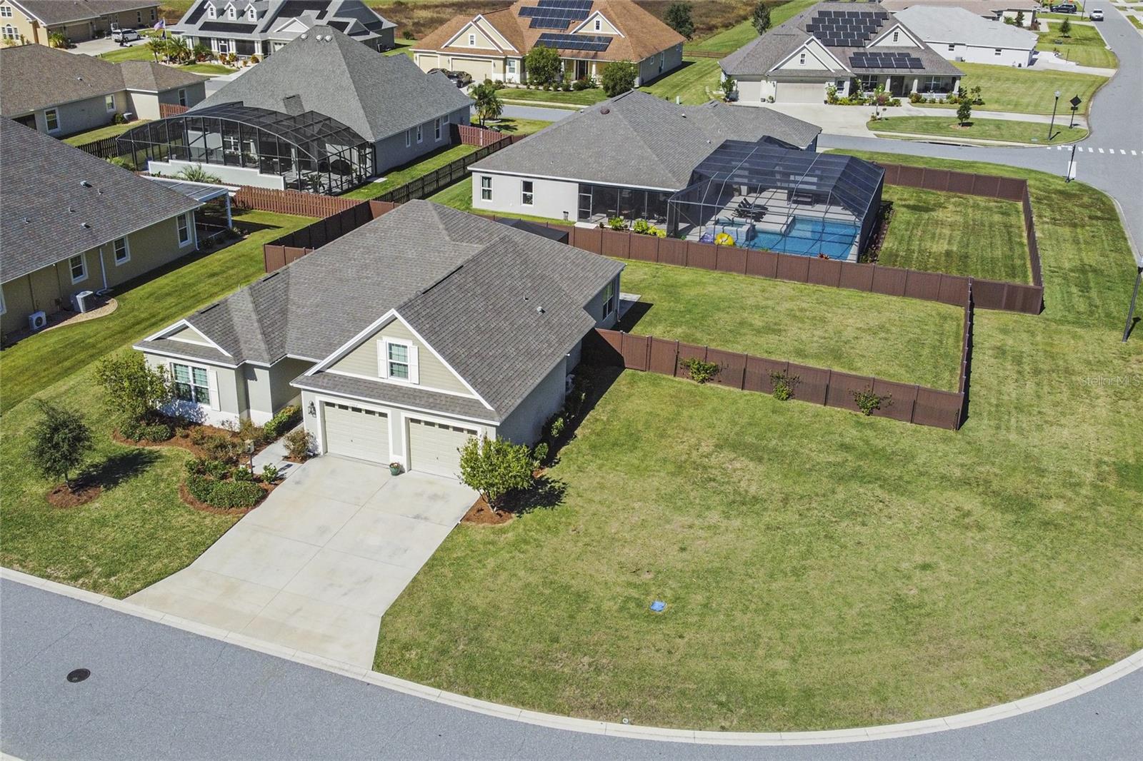 Image 40 of 44 For 11202 Roz Way