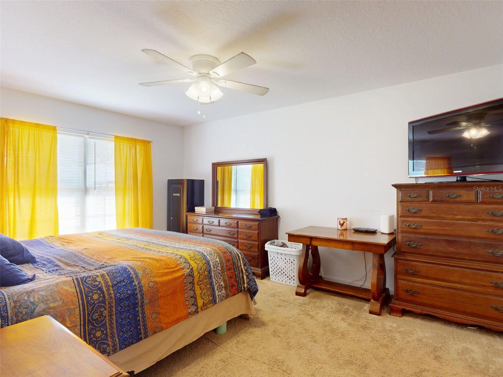 Image 21 of 76 For 35805 Dawn Drive