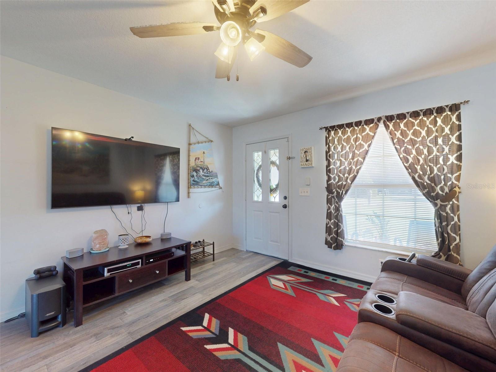 Image 3 of 76 For 35805 Dawn Drive