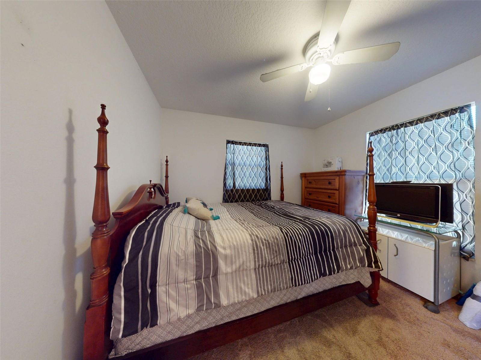 Image 31 of 76 For 35805 Dawn Drive