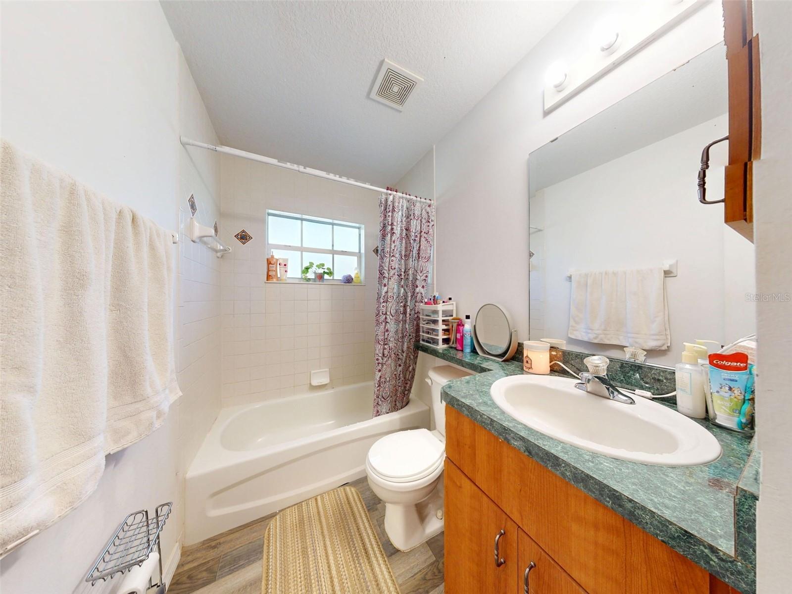 Image 33 of 76 For 35805 Dawn Drive