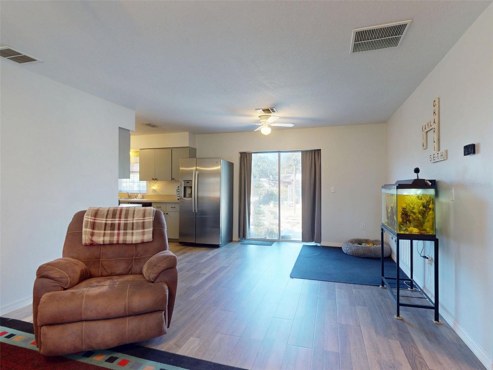 Image 7 of 76 For 35805 Dawn Drive