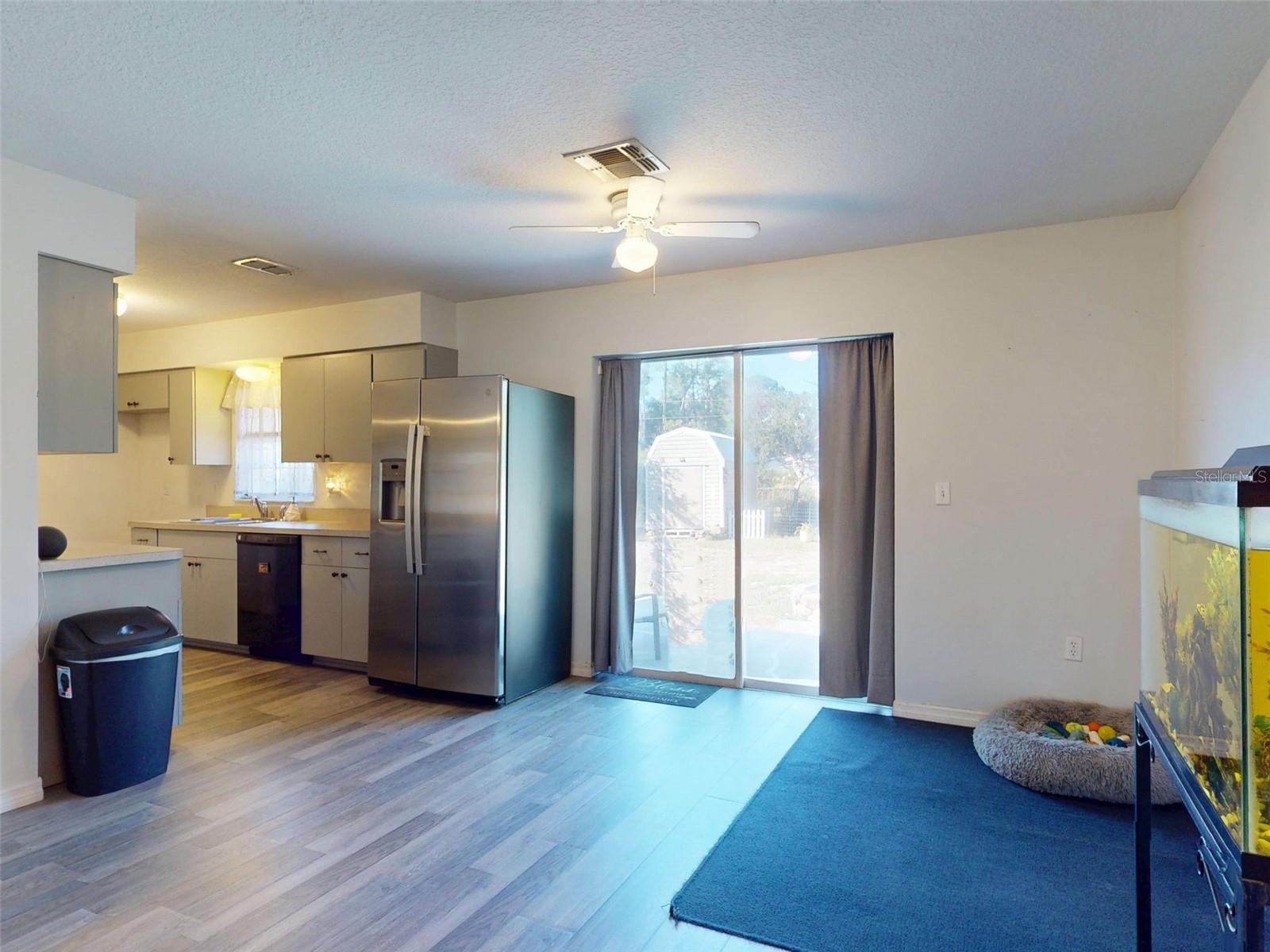 Image 8 of 76 For 35805 Dawn Drive