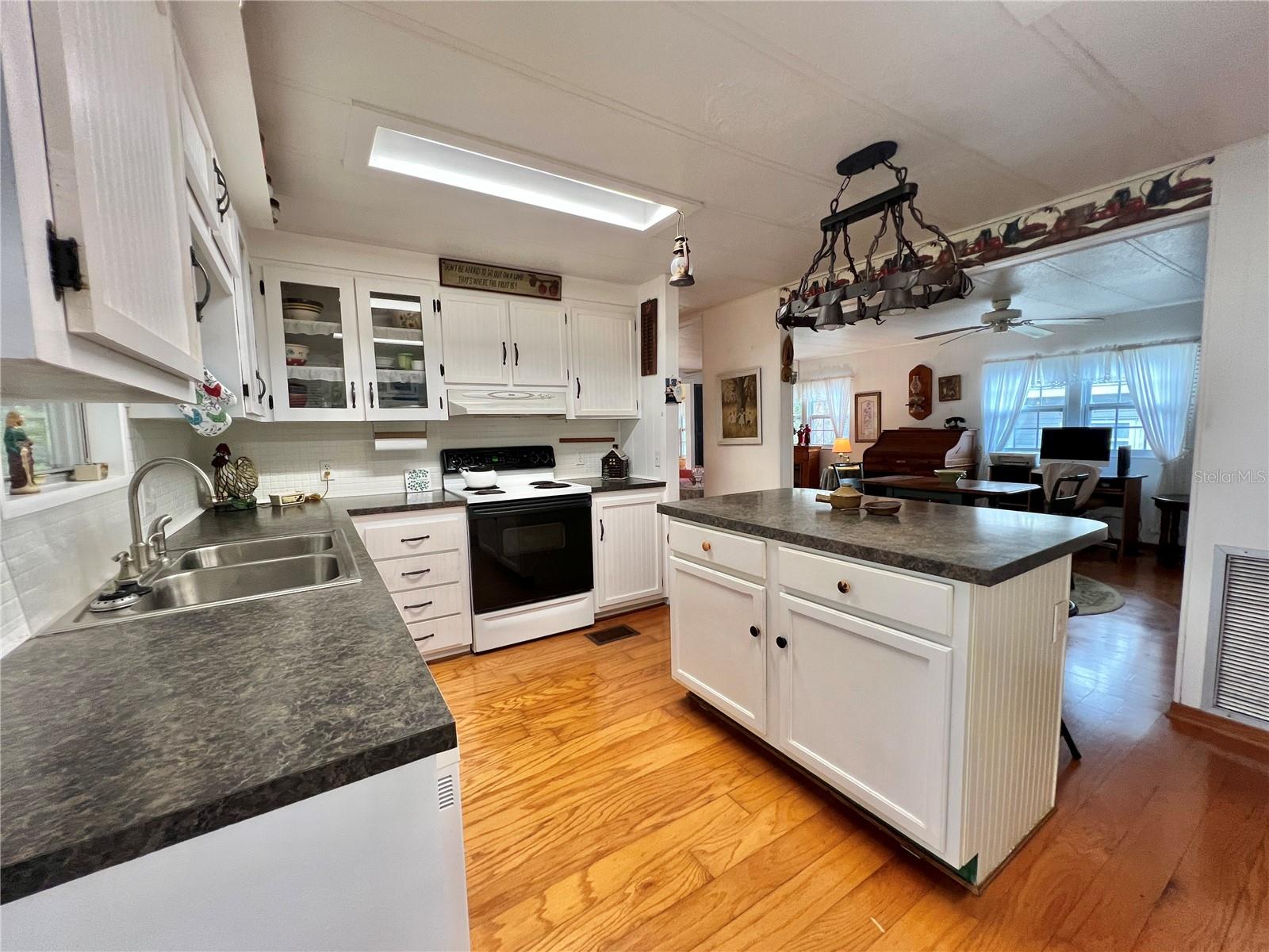 Image 5 of 83 For 127 Royal Palm Drive