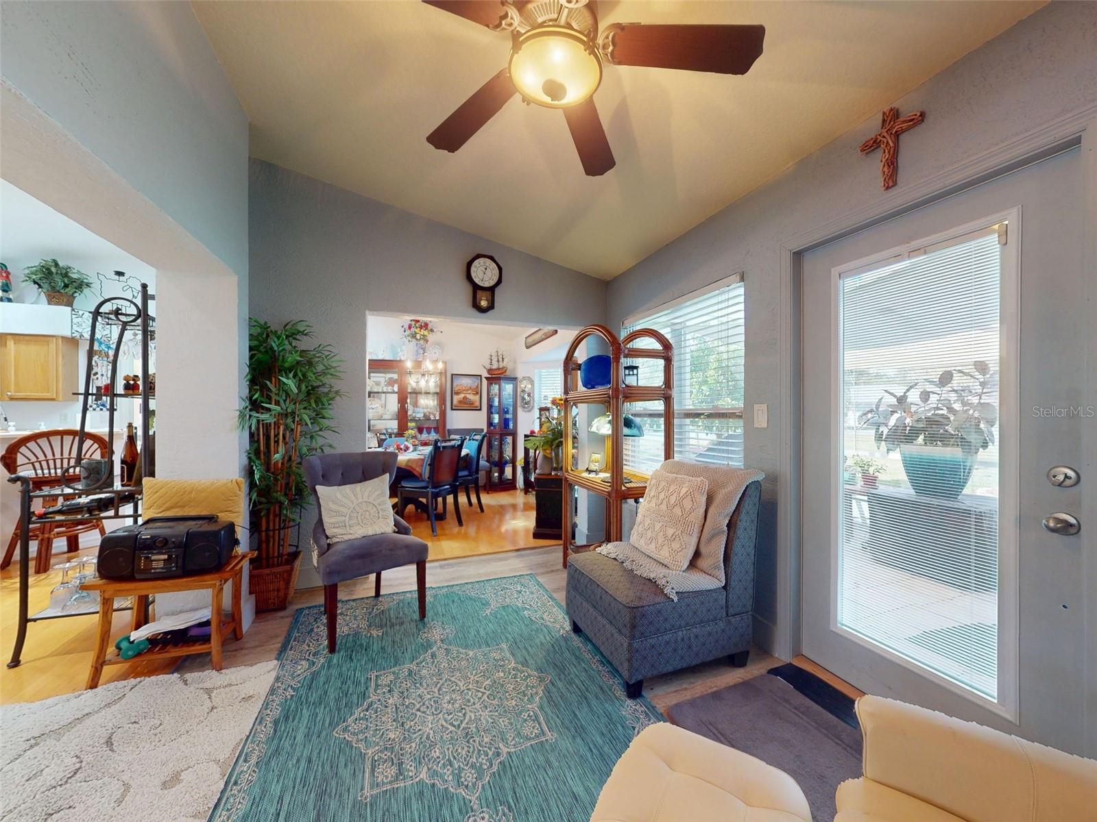 Image 11 of 83 For 2533 Chivalry Court