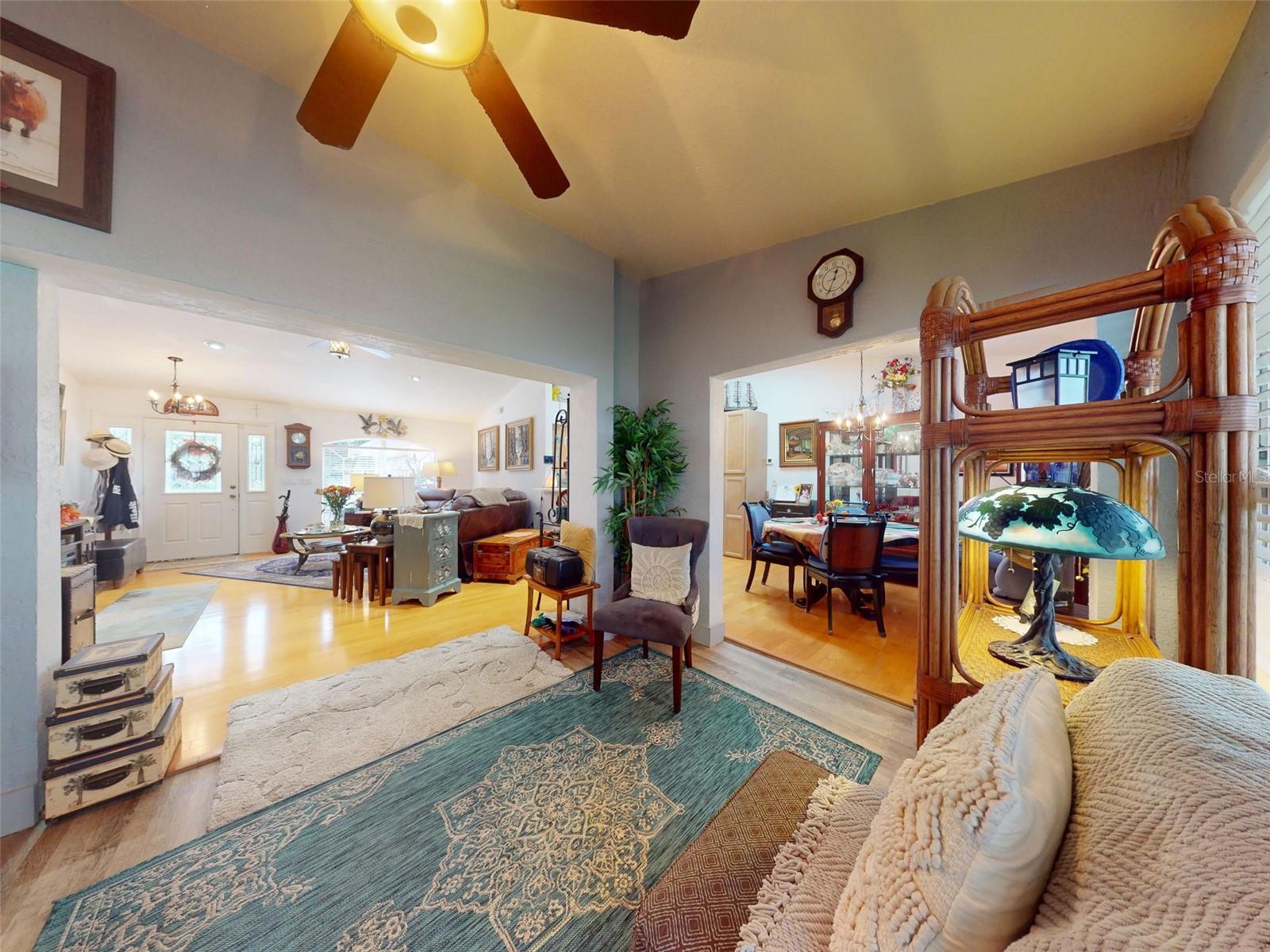 Image 12 of 83 For 2533 Chivalry Court