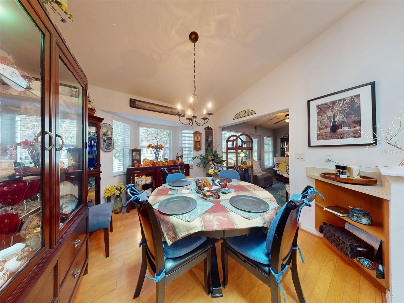 Image 16 of 83 For 2533 Chivalry Court