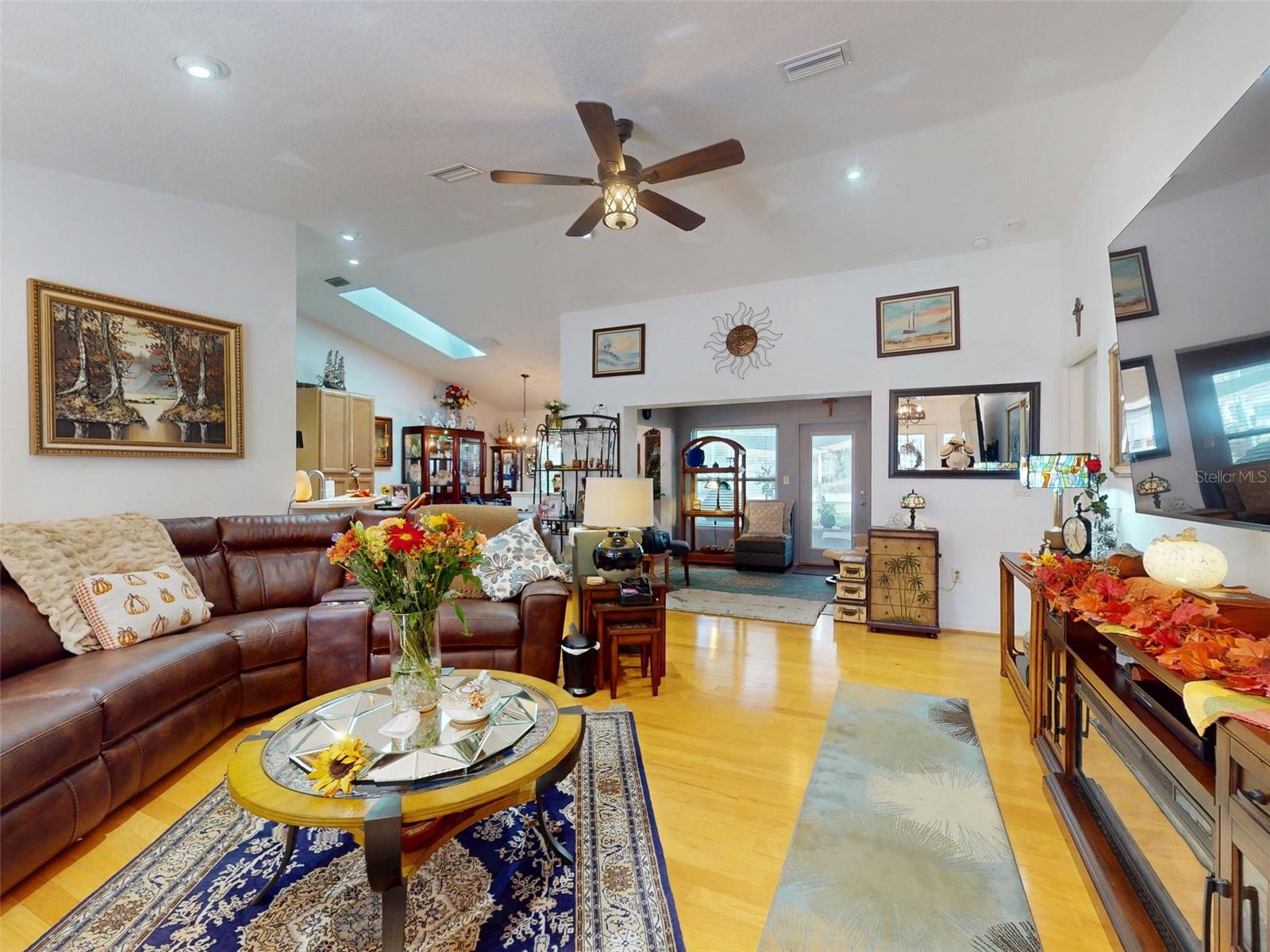 Image 2 of 83 For 2533 Chivalry Court