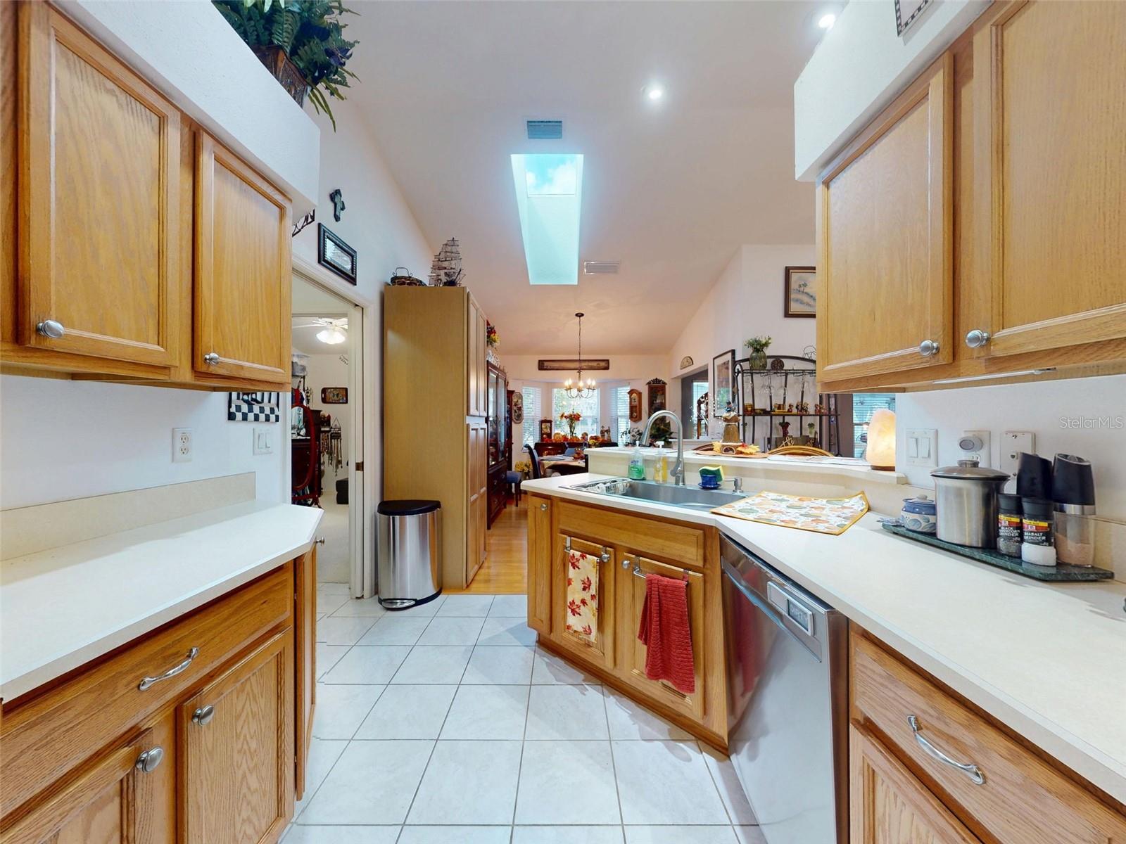 Image 24 of 83 For 2533 Chivalry Court